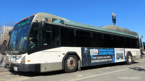 Additional photo  of Rhode Island Public Transit Authority
                    Bus 1038, a 2010 Gillig BRT HEV                     taken by Kieran Egan