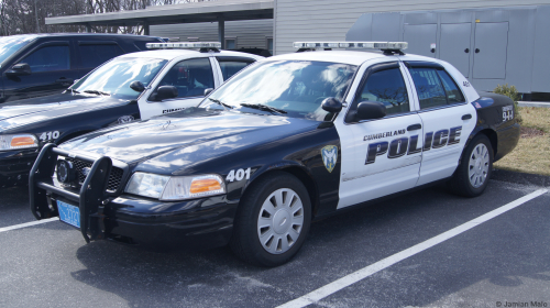 Additional photo  of Cumberland Police
                    Cruiser 401, a 2009-2011 Ford Crown Victoria Police Interceptor                     taken by Kieran Egan