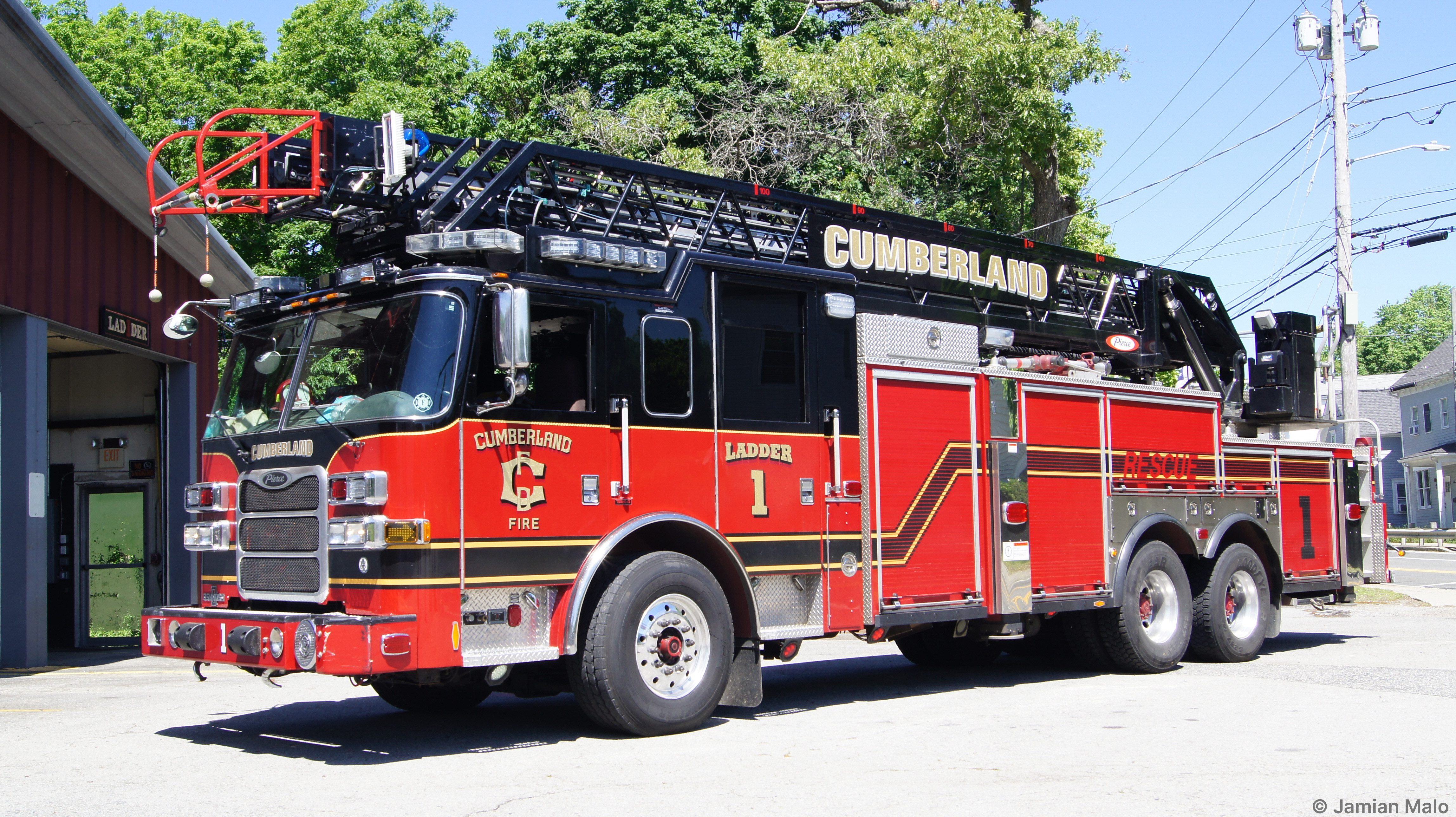 A photo  of Cumberland Fire
            Ladder 1, a 2010 Pierce Arrow XT             taken by Jamian Malo