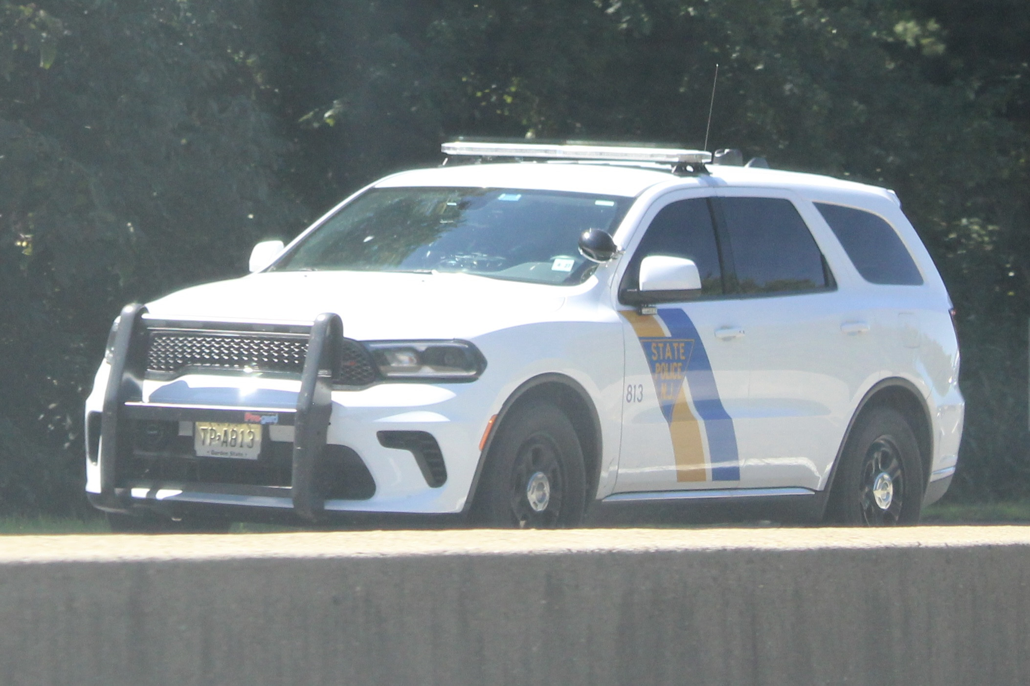 A photo  of New Jersey State Police
            Cruiser 813, a 2021 Dodge Durango             taken by @riemergencyvehicles