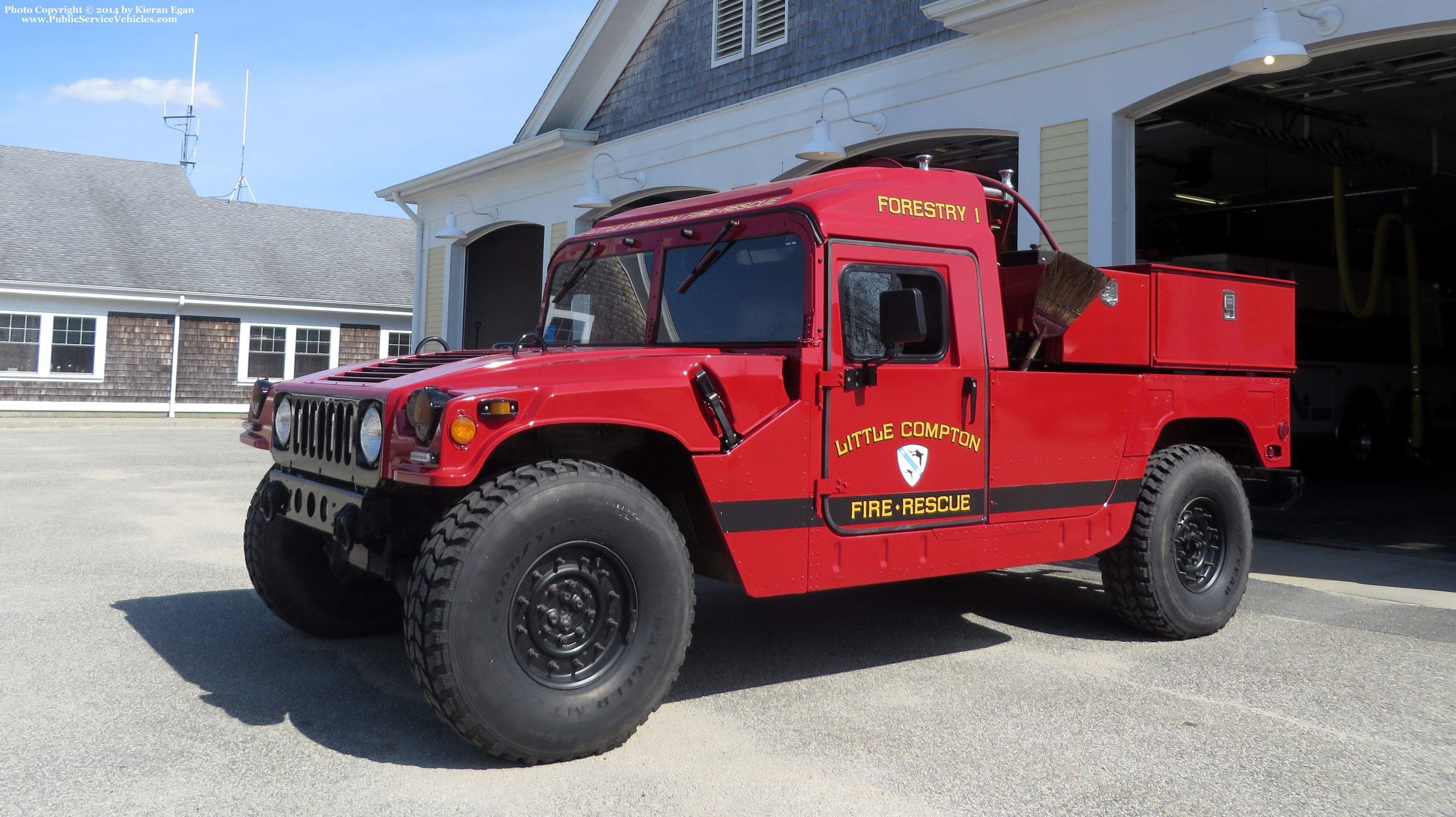 A photo  of Little Compton Fire
            Forestry 1, a 1993 AM General Humvee             taken by Kieran Egan