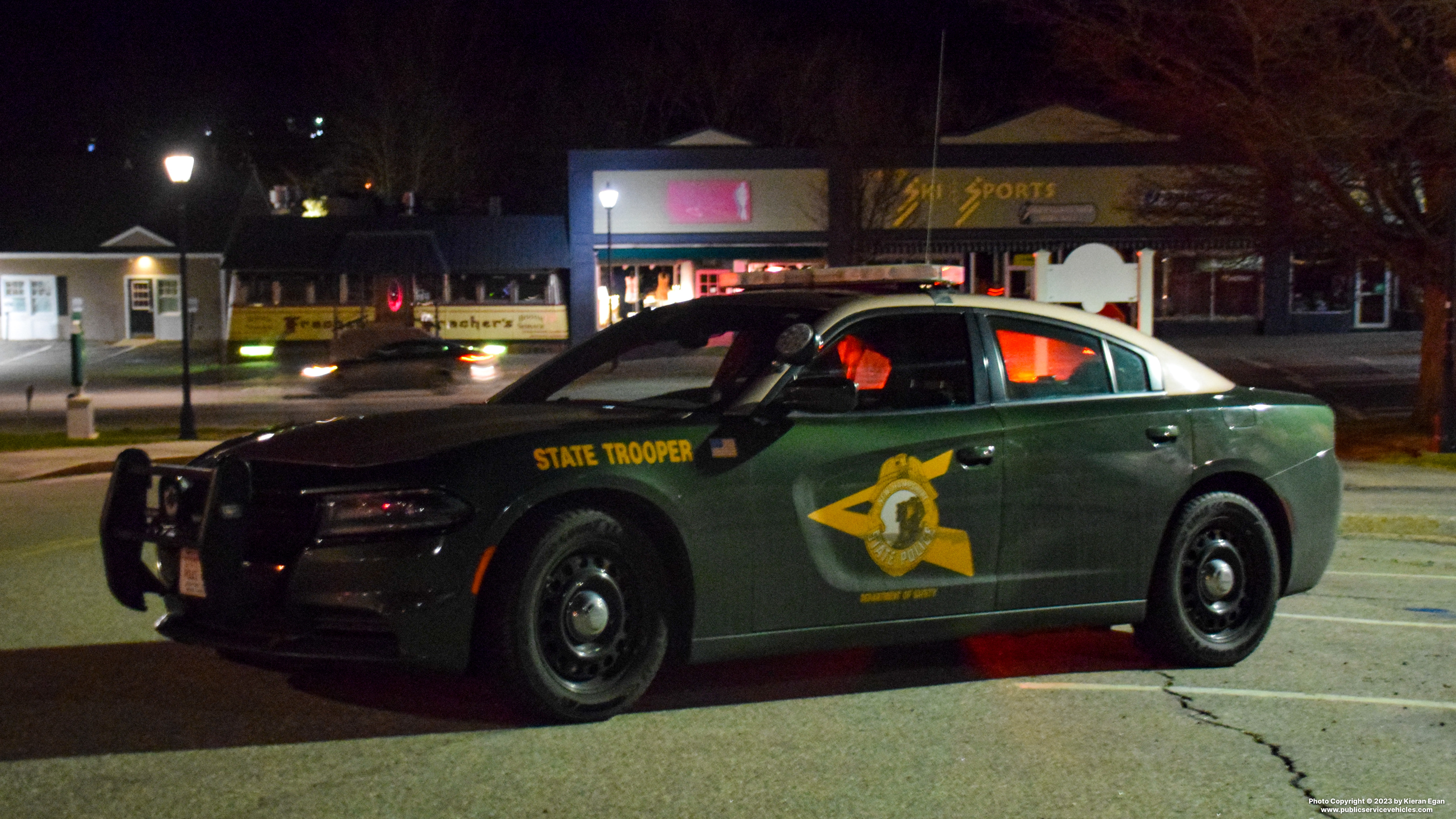A photo  of New Hampshire State Police
            Cruiser 637, a 2015-2016 Dodge Charger             taken by Kieran Egan