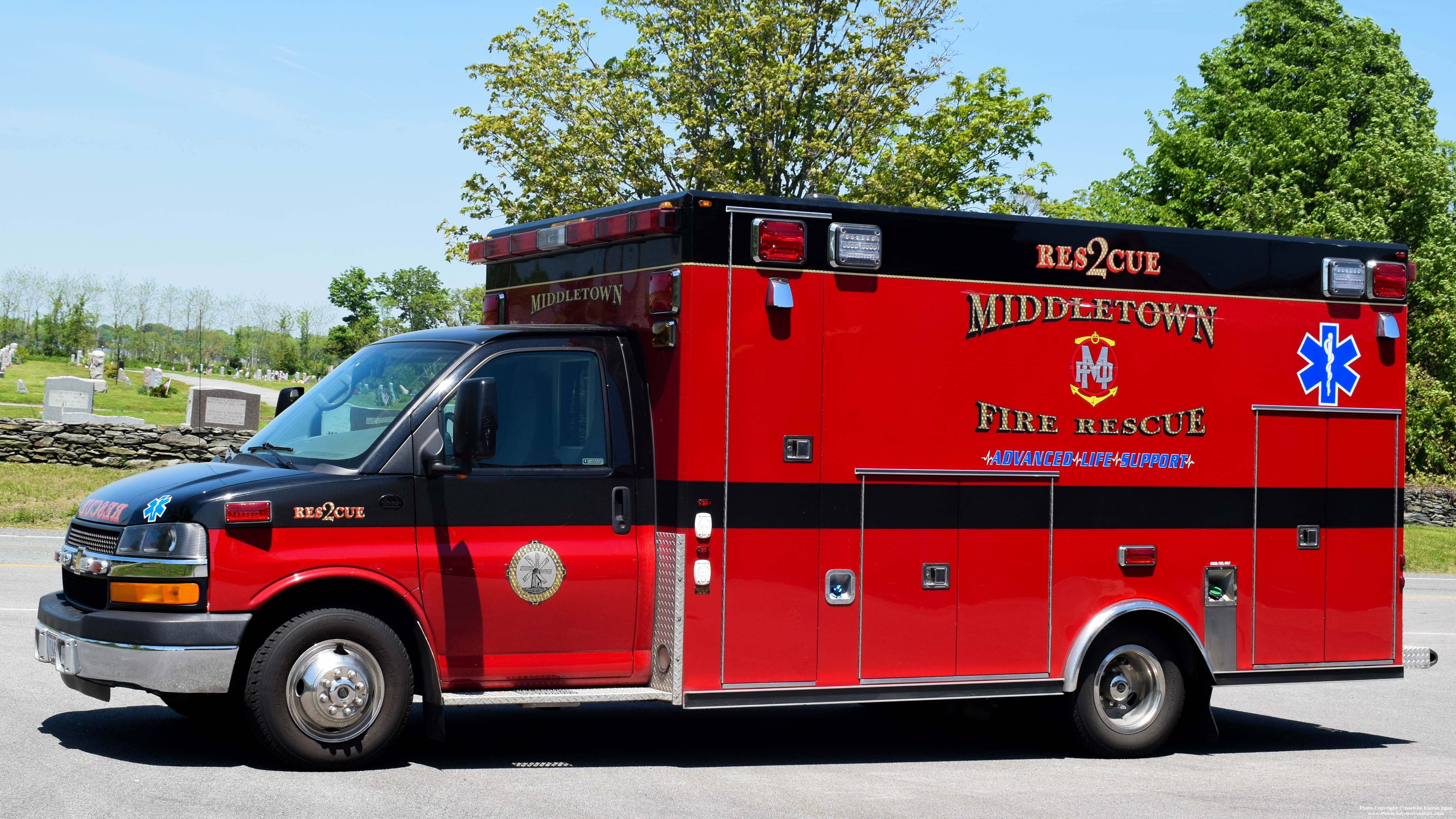 A photo  of Middletown Fire
            Rescue 2, a 2011 Chevrolet G4500             taken by Kieran Egan
