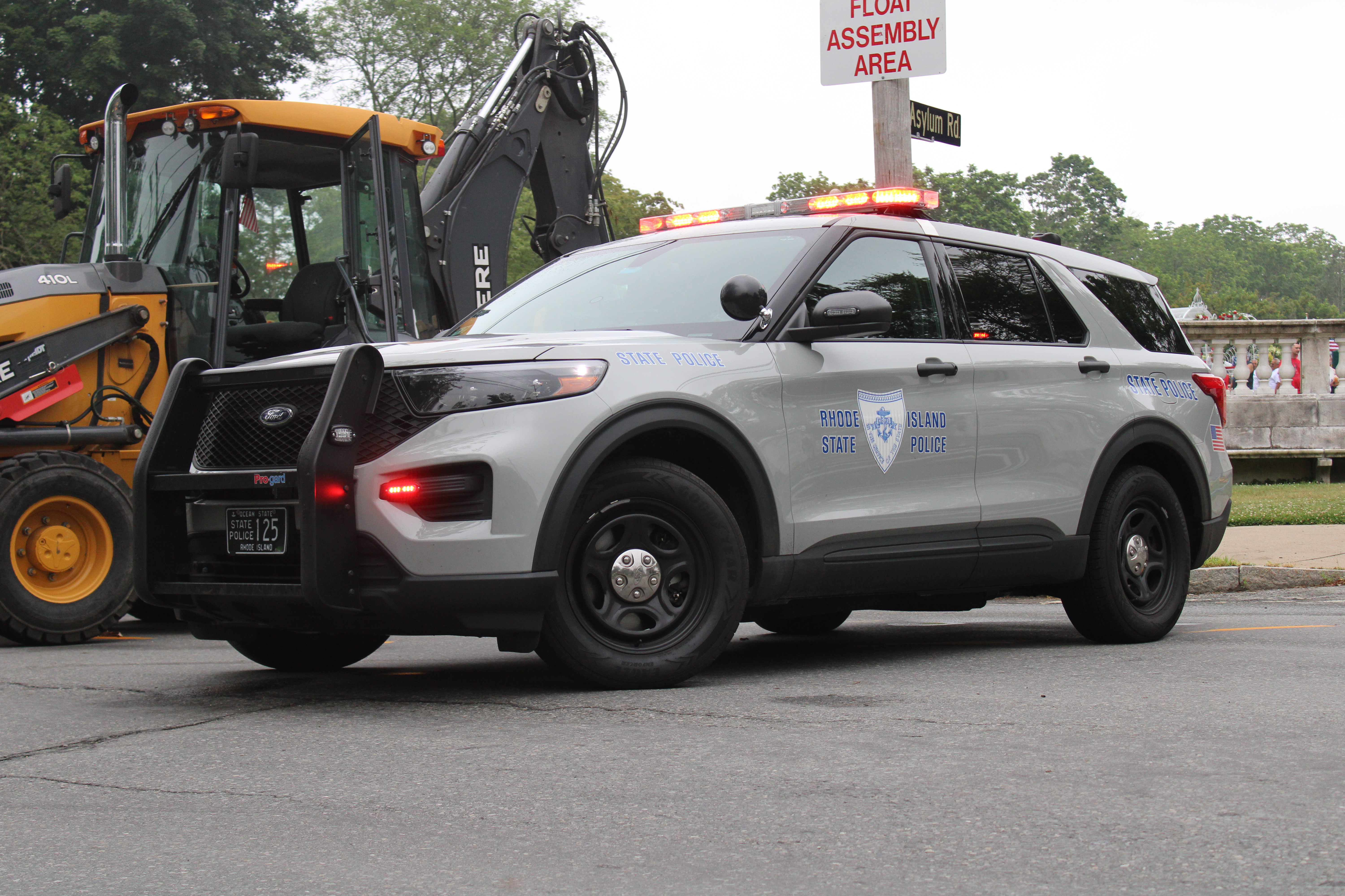 A photo  of Rhode Island State Police
            Cruiser 125, a 2022 Ford Police Interceptor Utility             taken by @riemergencyvehicles