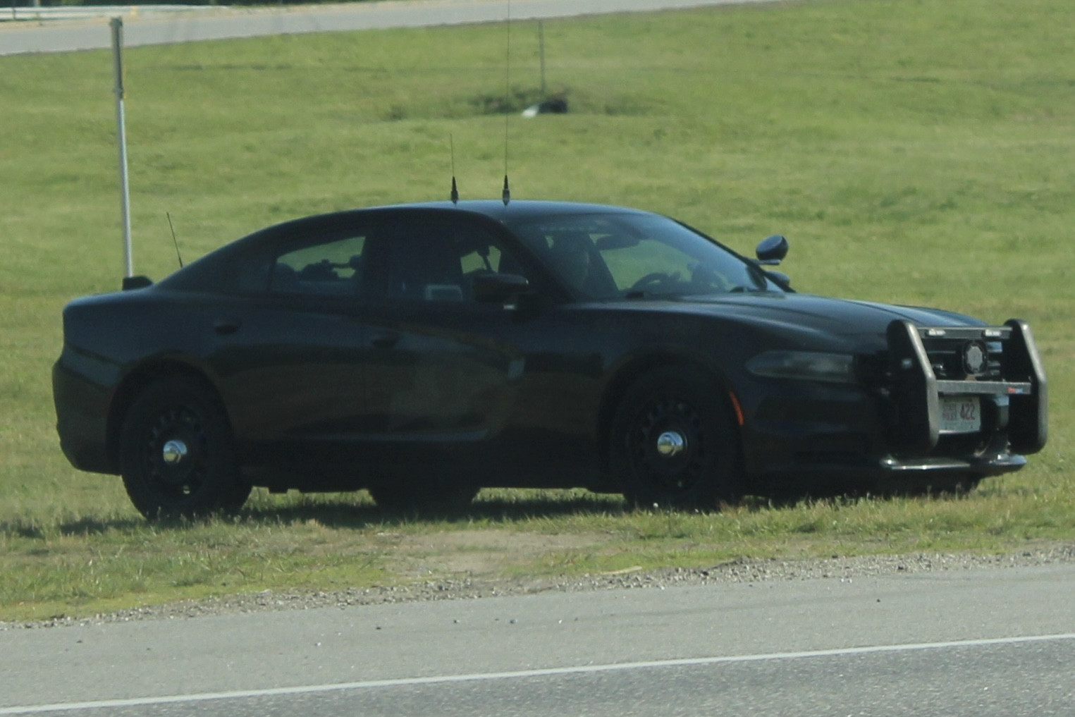 A photo  of New Hampshire State Police
            Cruiser 422, a 2017-2022 Dodge Charger             taken by @riemergencyvehicles