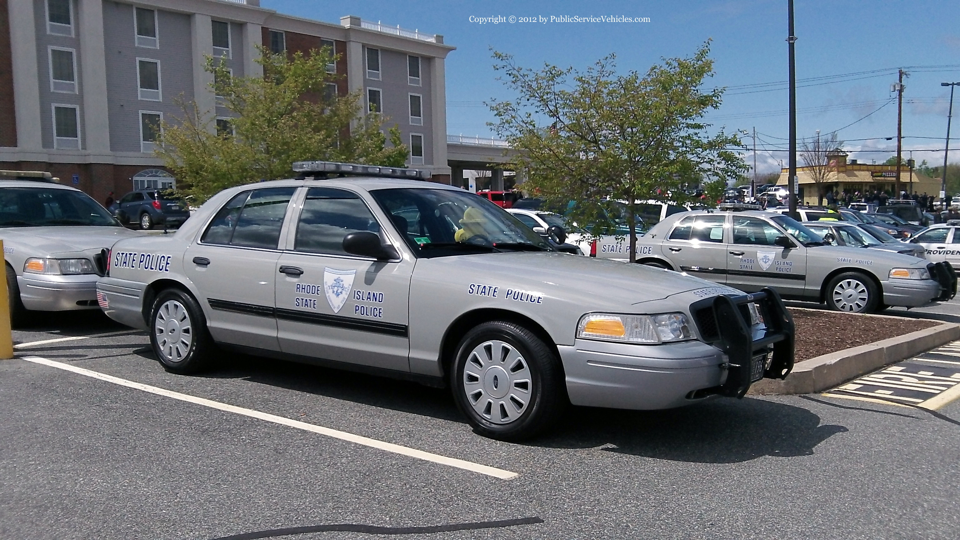 A photo  of Rhode Island State Police
            Cruiser 196, a 2009-2011 Ford Crown Victoria Police Interceptor             taken by Kieran Egan