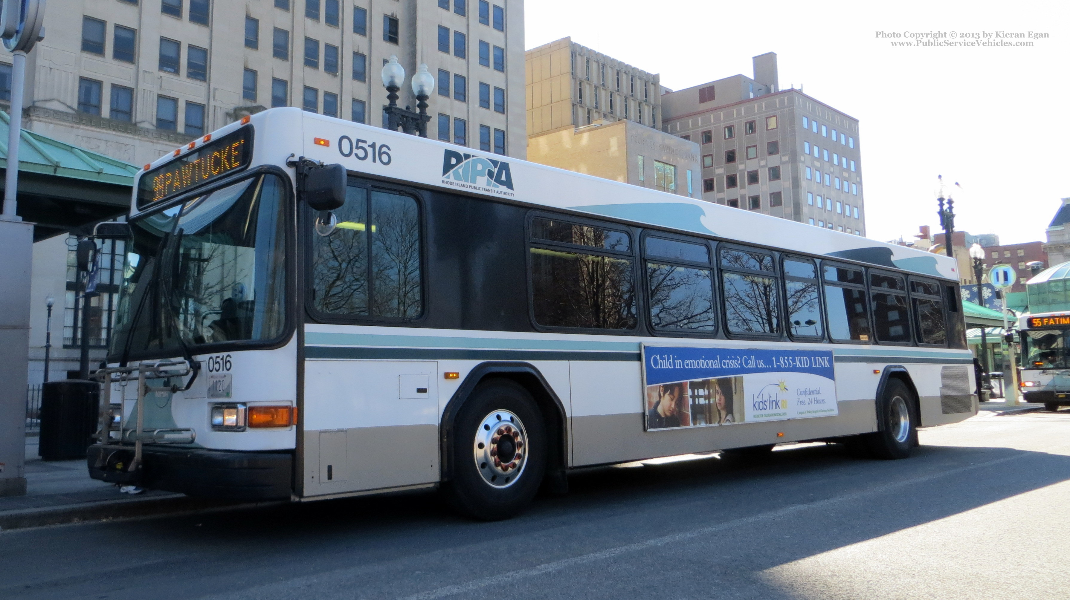 A photo  of Rhode Island Public Transit Authority
            Bus 0516, a 2005 Gillig Low Floor             taken by Kieran Egan