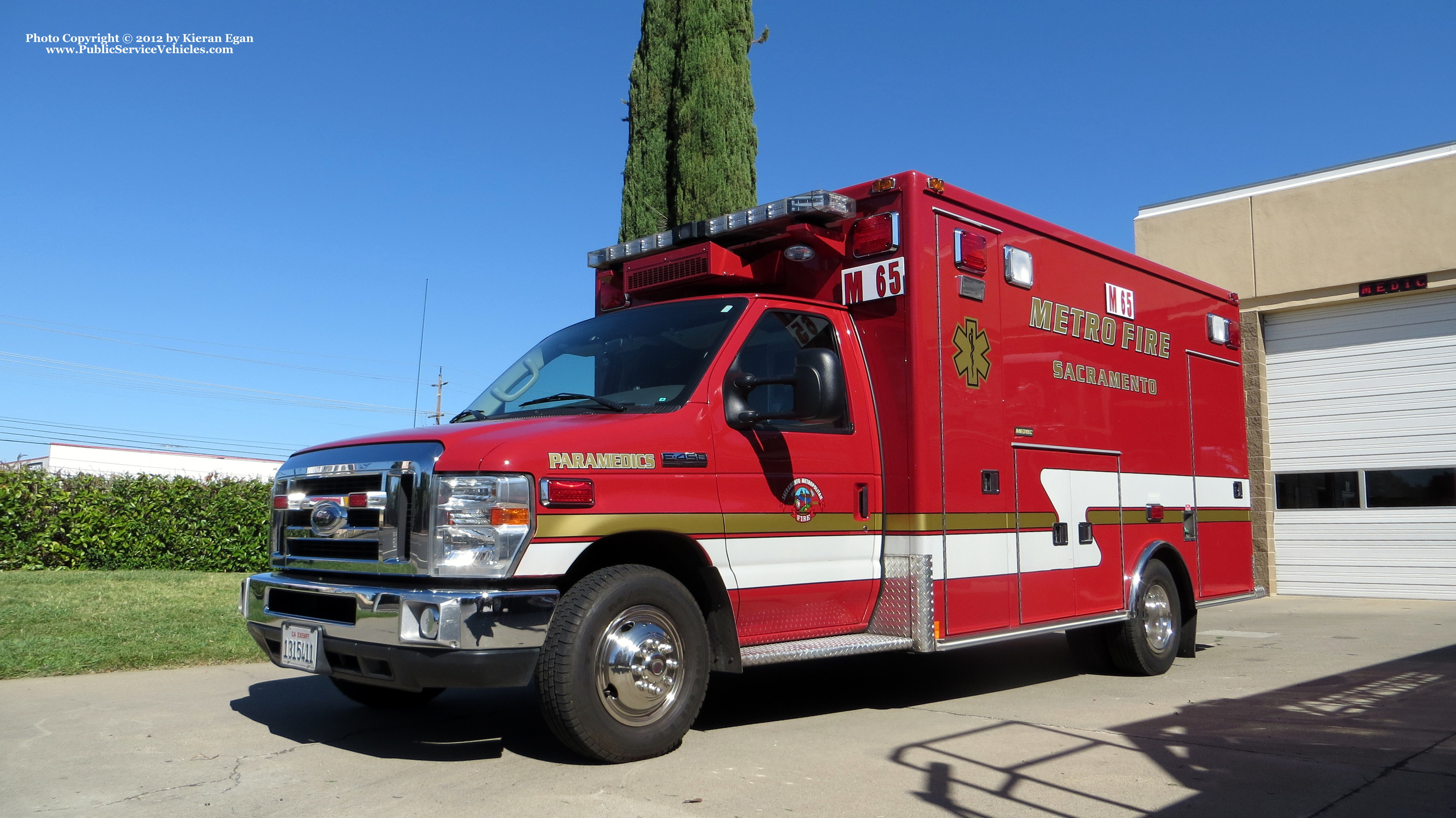 A photo  of Sacramento Metropolitan Fire District
            Medic 65, a 2006-2012 Ford E-450             taken by Kieran Egan