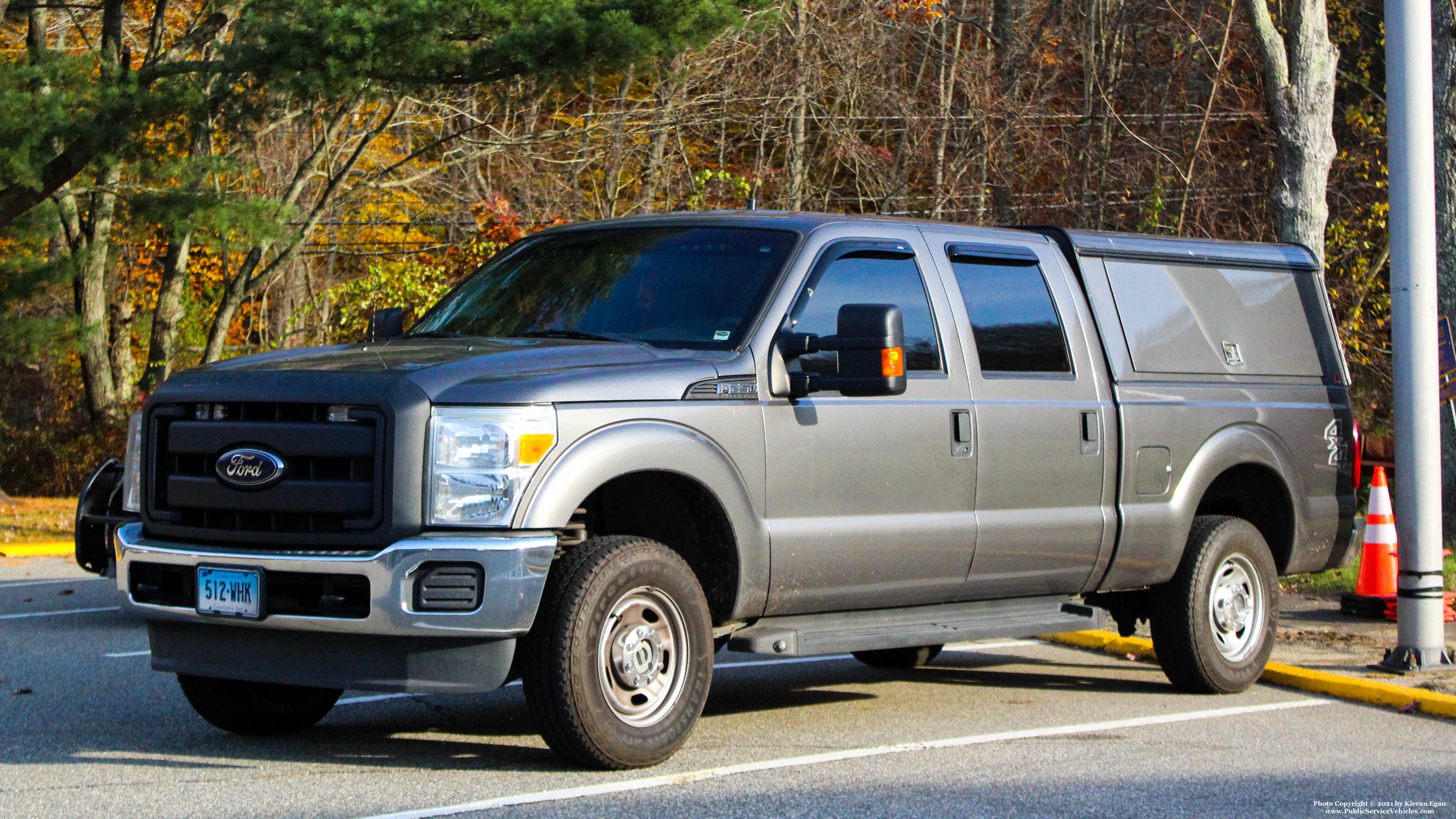 A photo  of Connecticut State Police
            Cruiser 512, a 2011-2014 Ford F-550 Crew Cab             taken by Kieran Egan