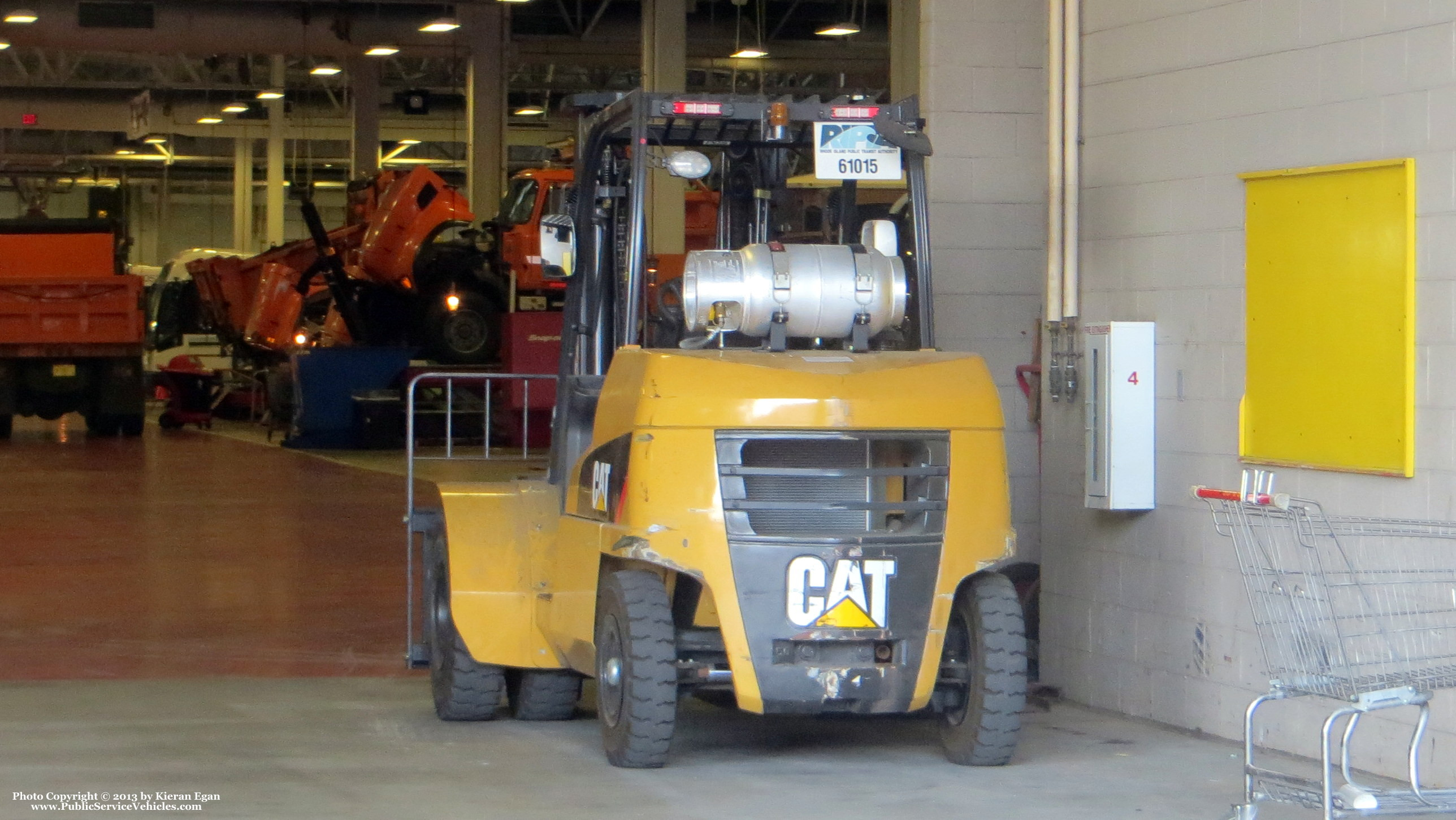 A photo  of Rhode Island Public Transit Authority
            Forklift 61015, a 2010 Caterpillar Forklift             taken by Kieran Egan