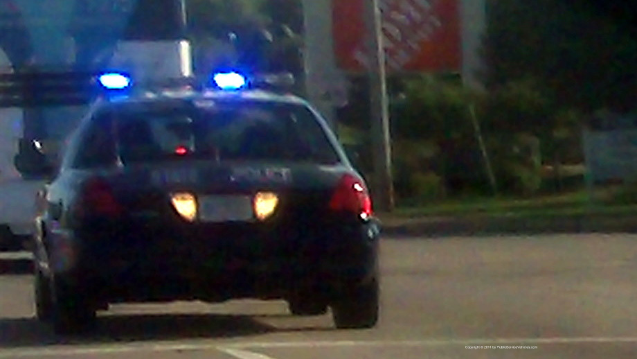 A photo  of Massachusetts State Police
            Cruiser 1922, a 2006-2009 Ford Crown Victoria Police Interceptor             taken by Kieran Egan