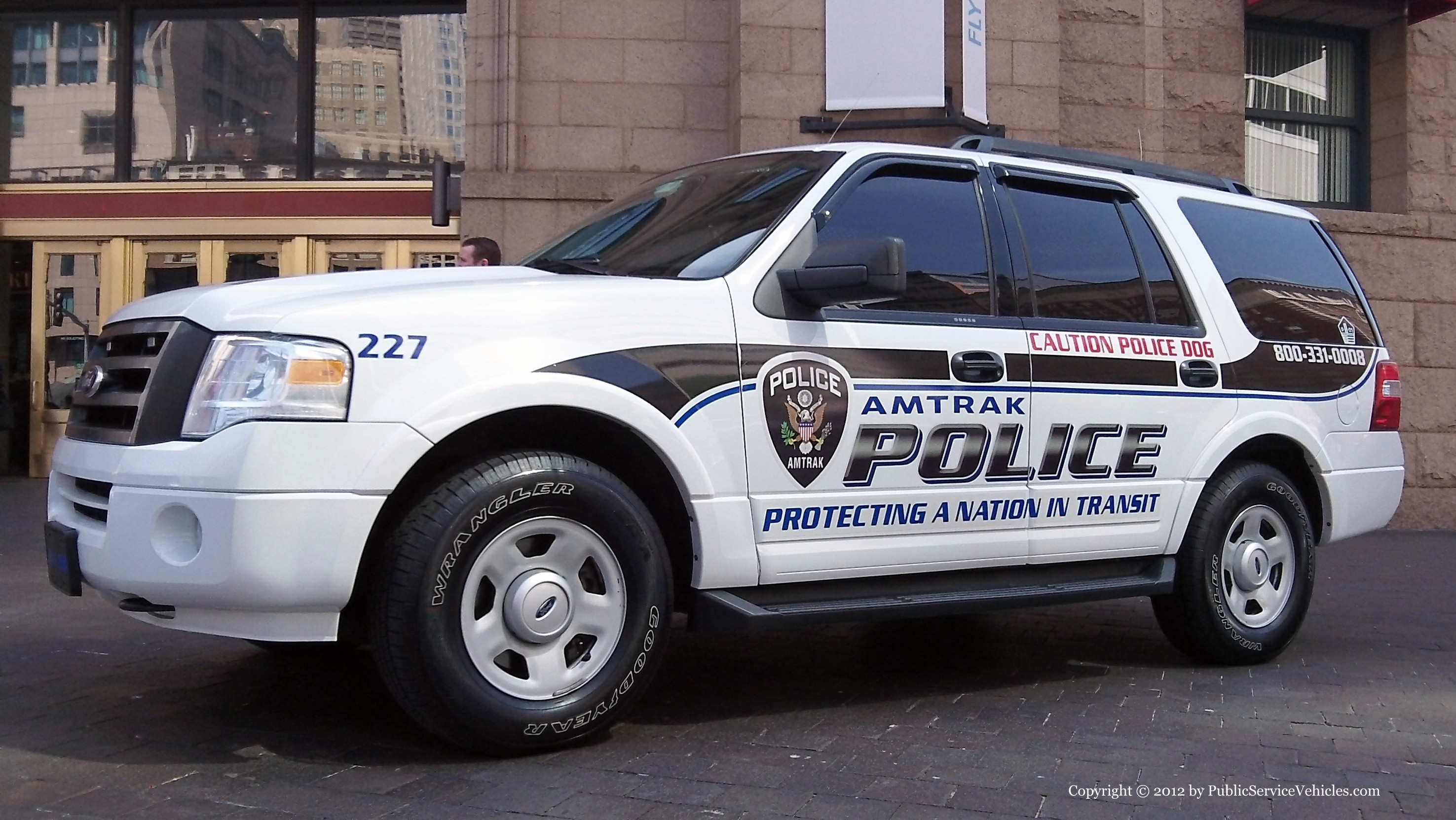 A photo  of Amtrak Police
            Cruiser 227, a 2007-2012 Ford Expedition             taken by Kieran Egan