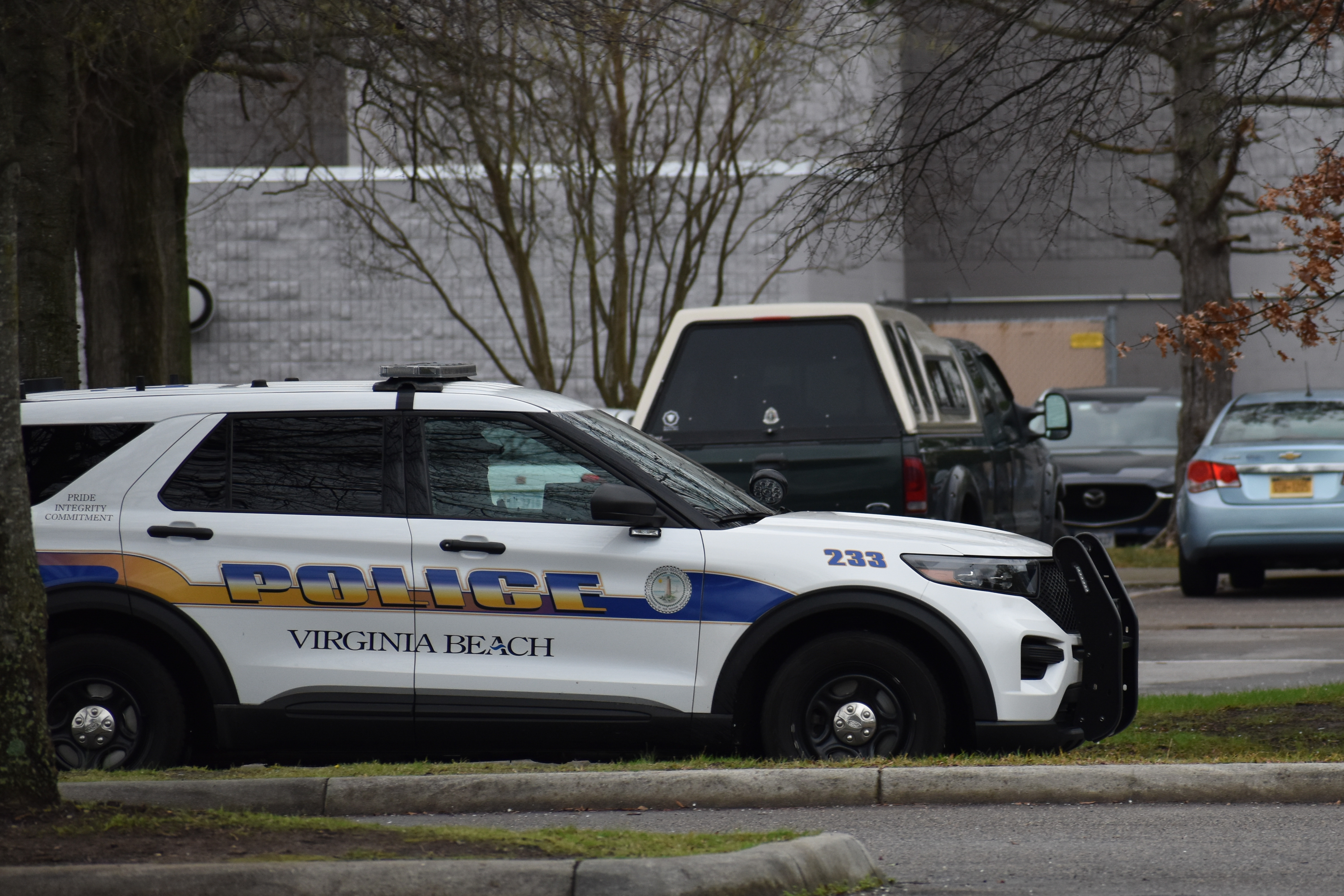 A photo  of Virginia Beach Police
            Cruiser 233, a 2020-2022 Ford Police Interceptor Utility             taken by Luke Tougas