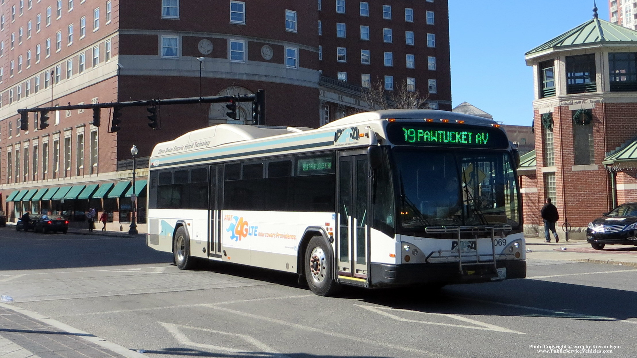 A photo  of Rhode Island Public Transit Authority
            Bus 1069, a 2010 Gillig BRT HEV             taken by Kieran Egan