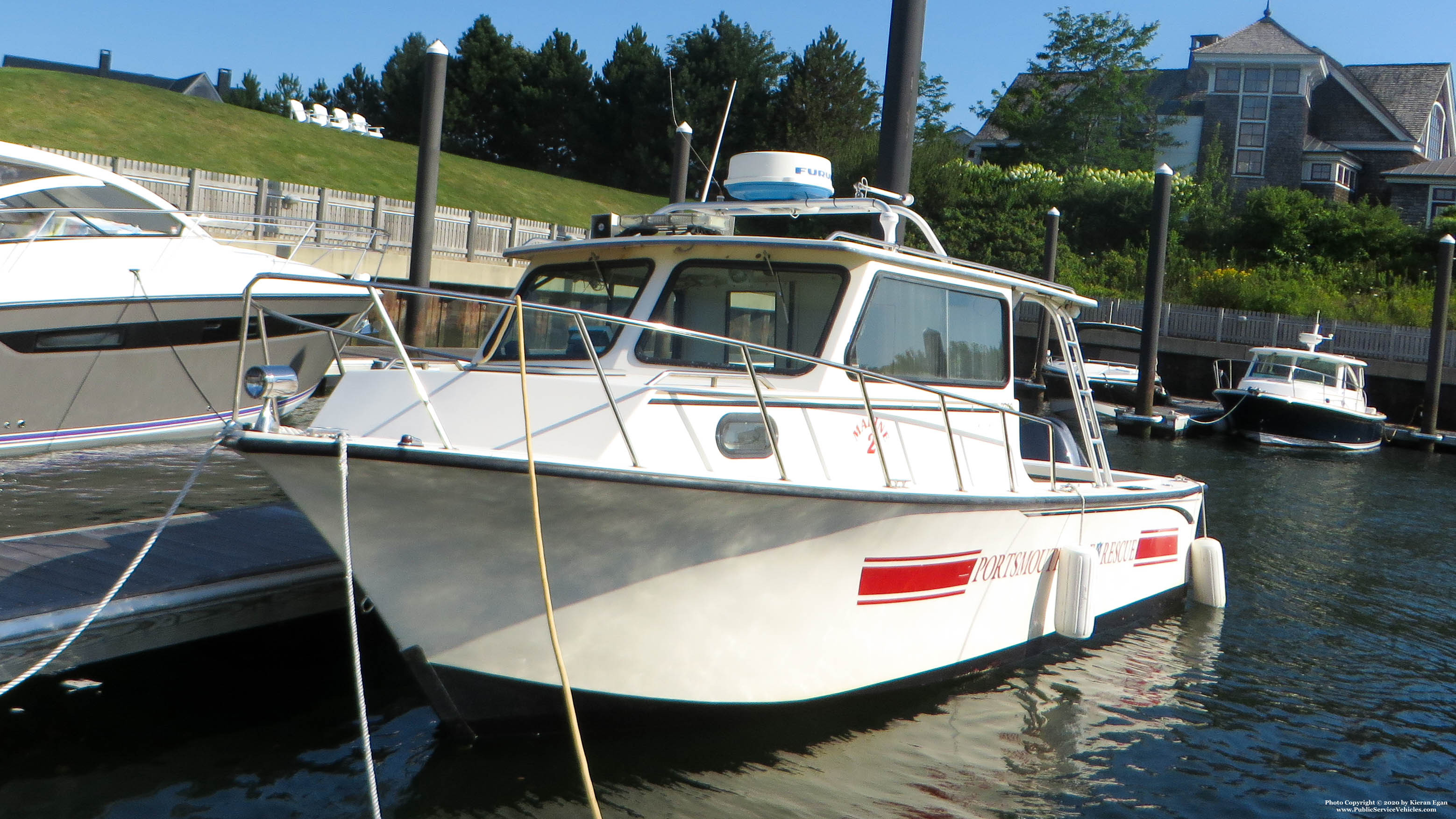 A photo  of Portsmouth Fire
            Marine 2, a 2000-2015 Marine Unit             taken by Kieran Egan