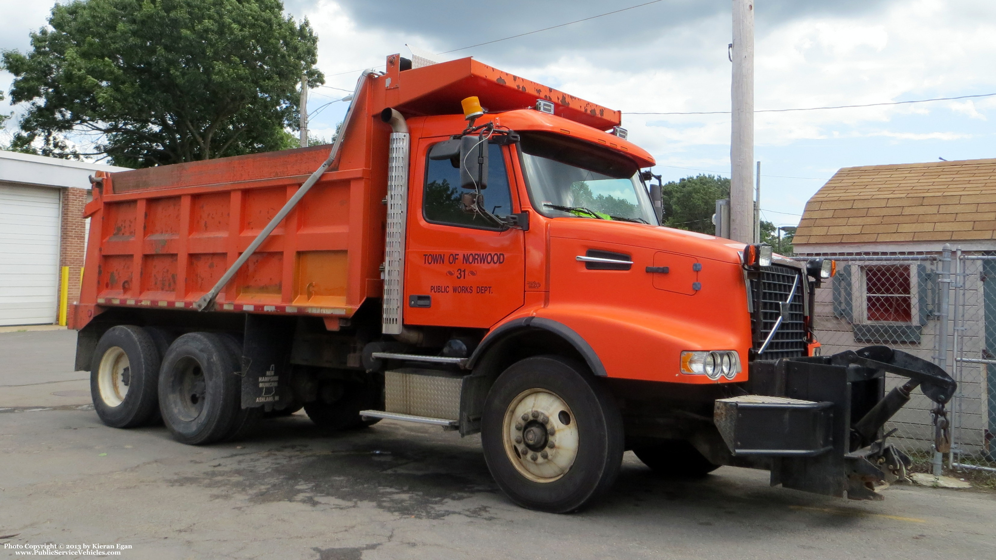 A photo  of Norwood Public Works
            Truck 31, a 2000-2012 Volvo             taken by Kieran Egan