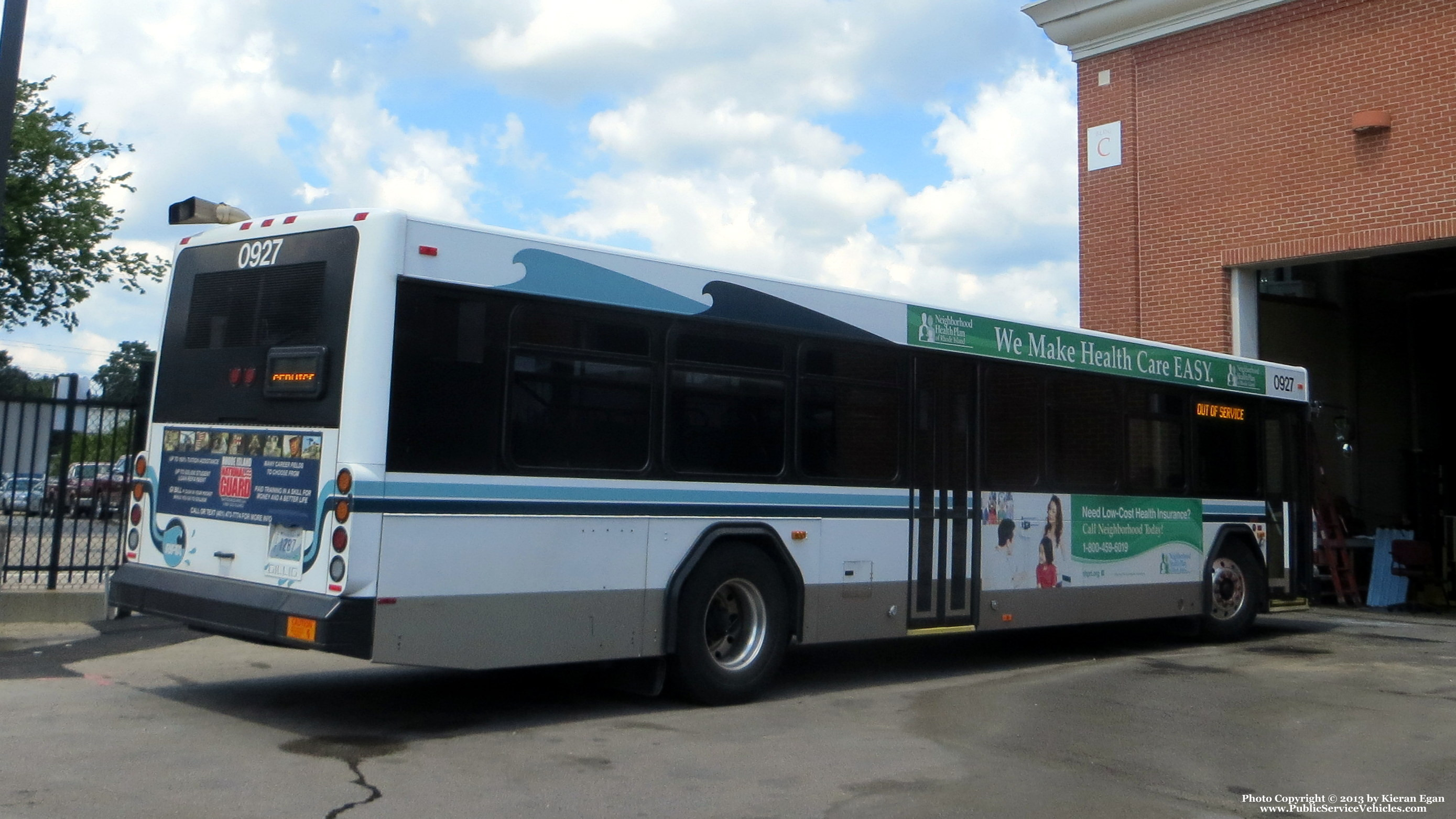 A photo  of Rhode Island Public Transit Authority
            Bus 0927, a 2009 Gillig Low Floor             taken by Kieran Egan