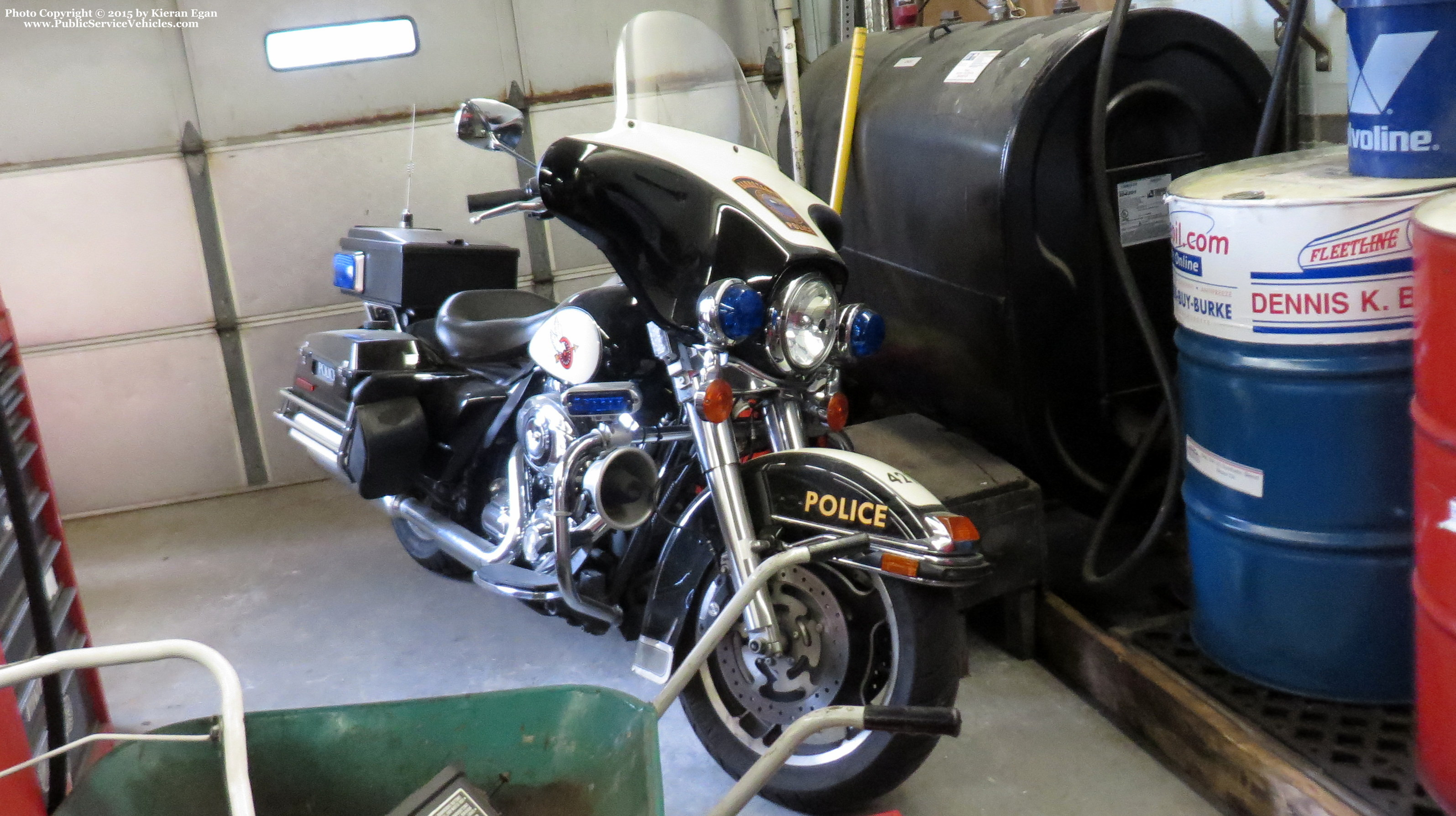 A photo  of Barnstable Police
            E-421, a 2006-2014 Harley Davidson Electra Glide             taken by Kieran Egan