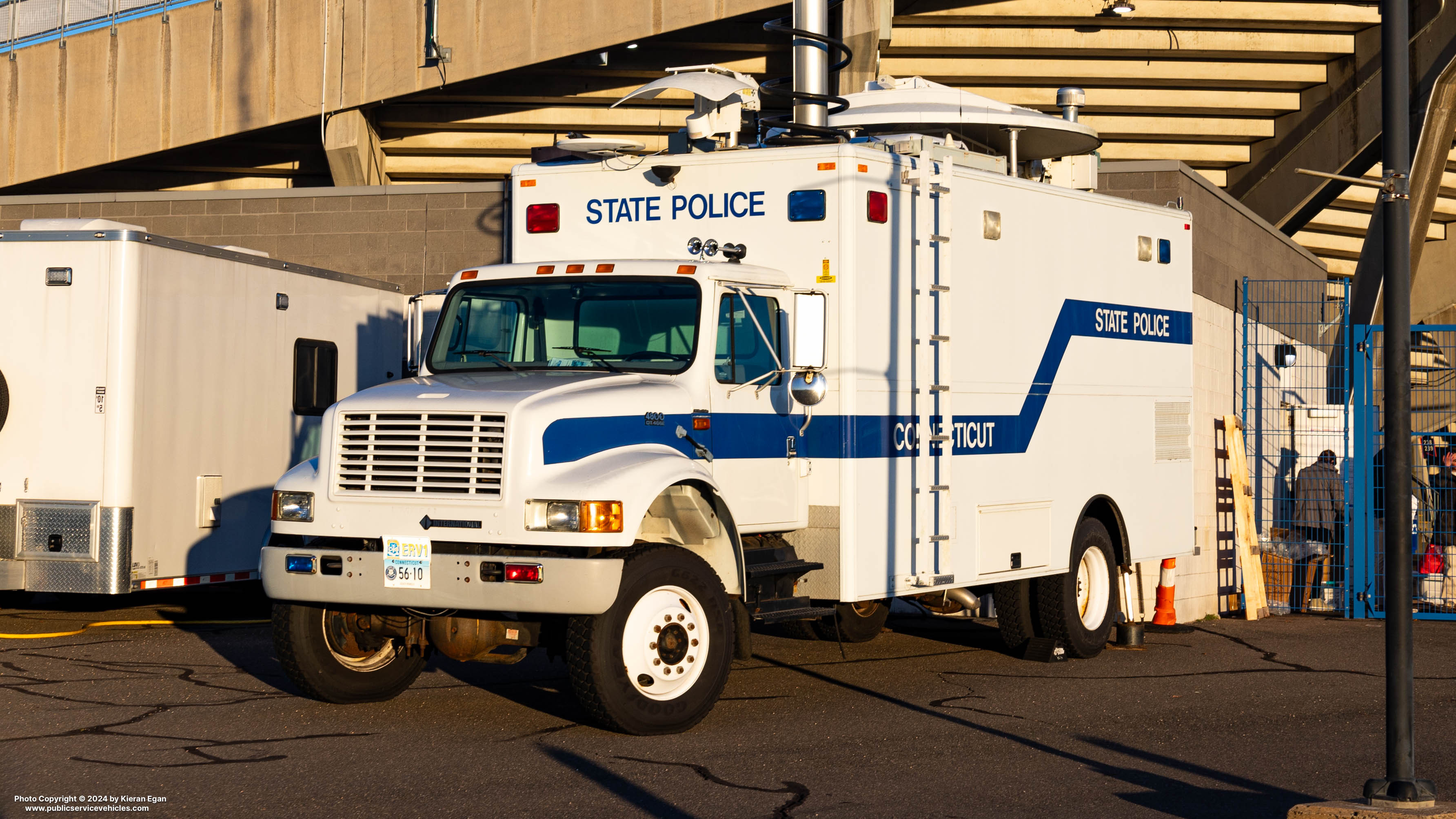 A photo  of Connecticut State Police
            Truck 56-10, a 1990-2000 International 4800             taken by Kieran Egan