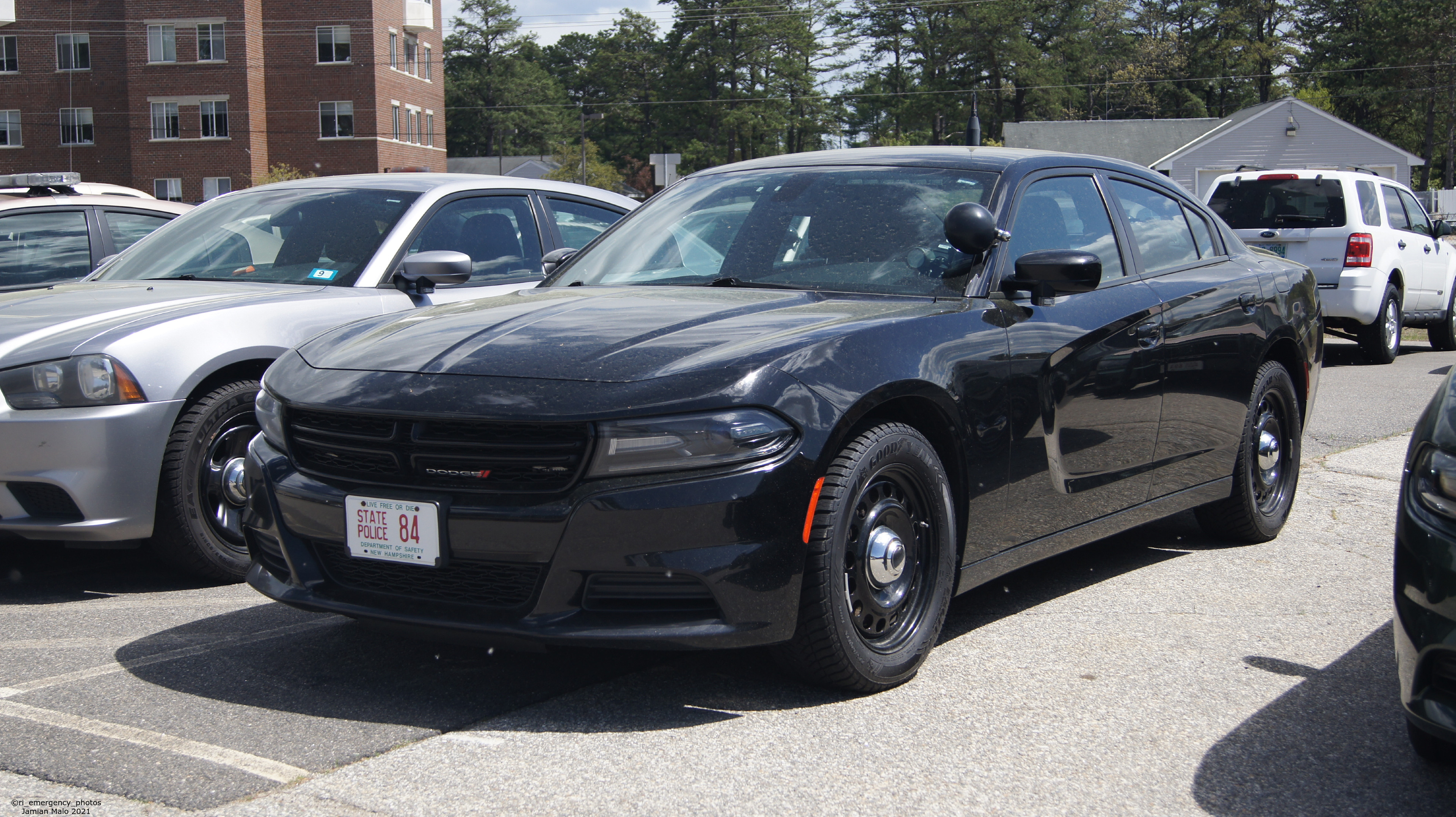 A photo  of New Hampshire State Police
            Cruiser 84, a 2017-2019 Dodge Charger             taken by Jamian Malo