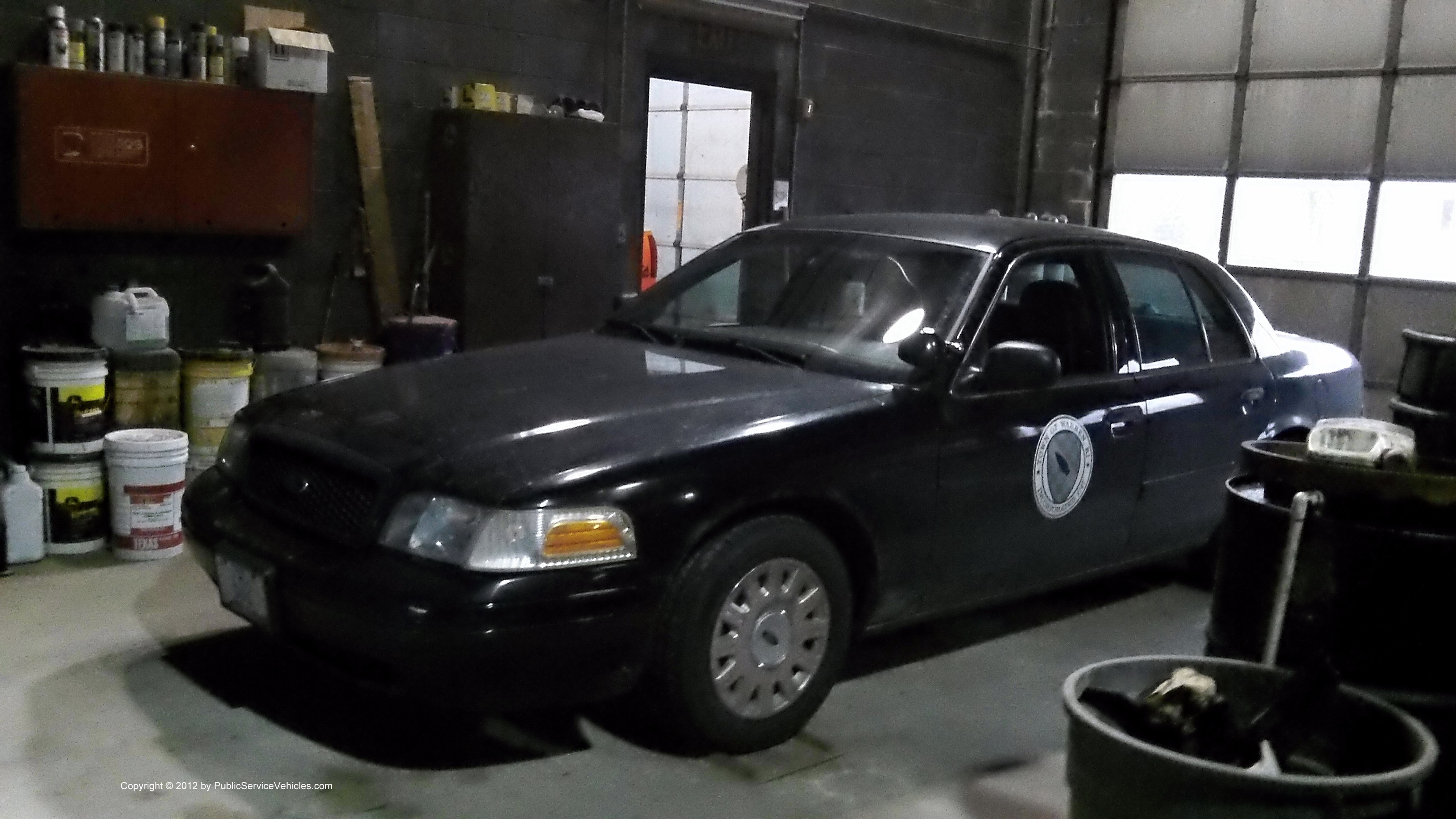 A photo  of Warren Public Works
            Car 602, a 2003-2005 Ford Crown Victoria Police Interceptor             taken by Kieran Egan