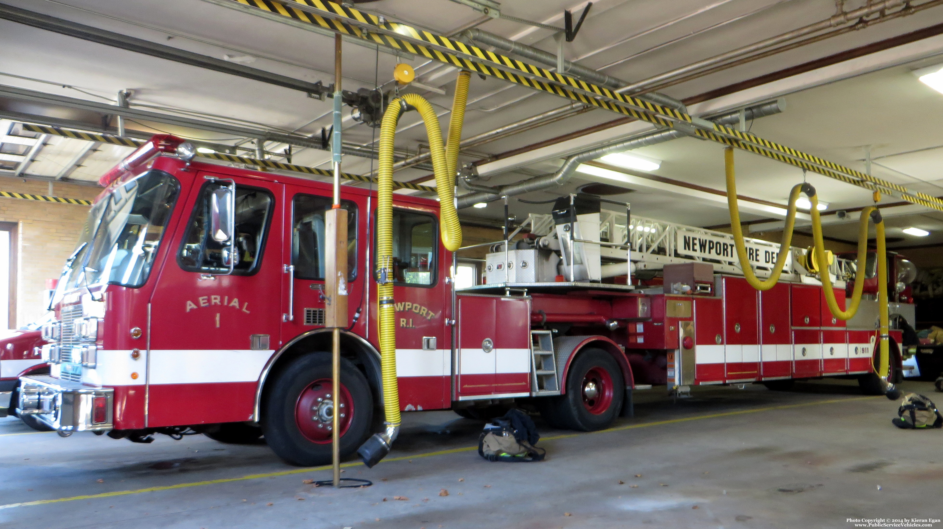 A photo  of Newport Fire
            Aerial 1, a 1994 Simon-Duplex             taken by Kieran Egan