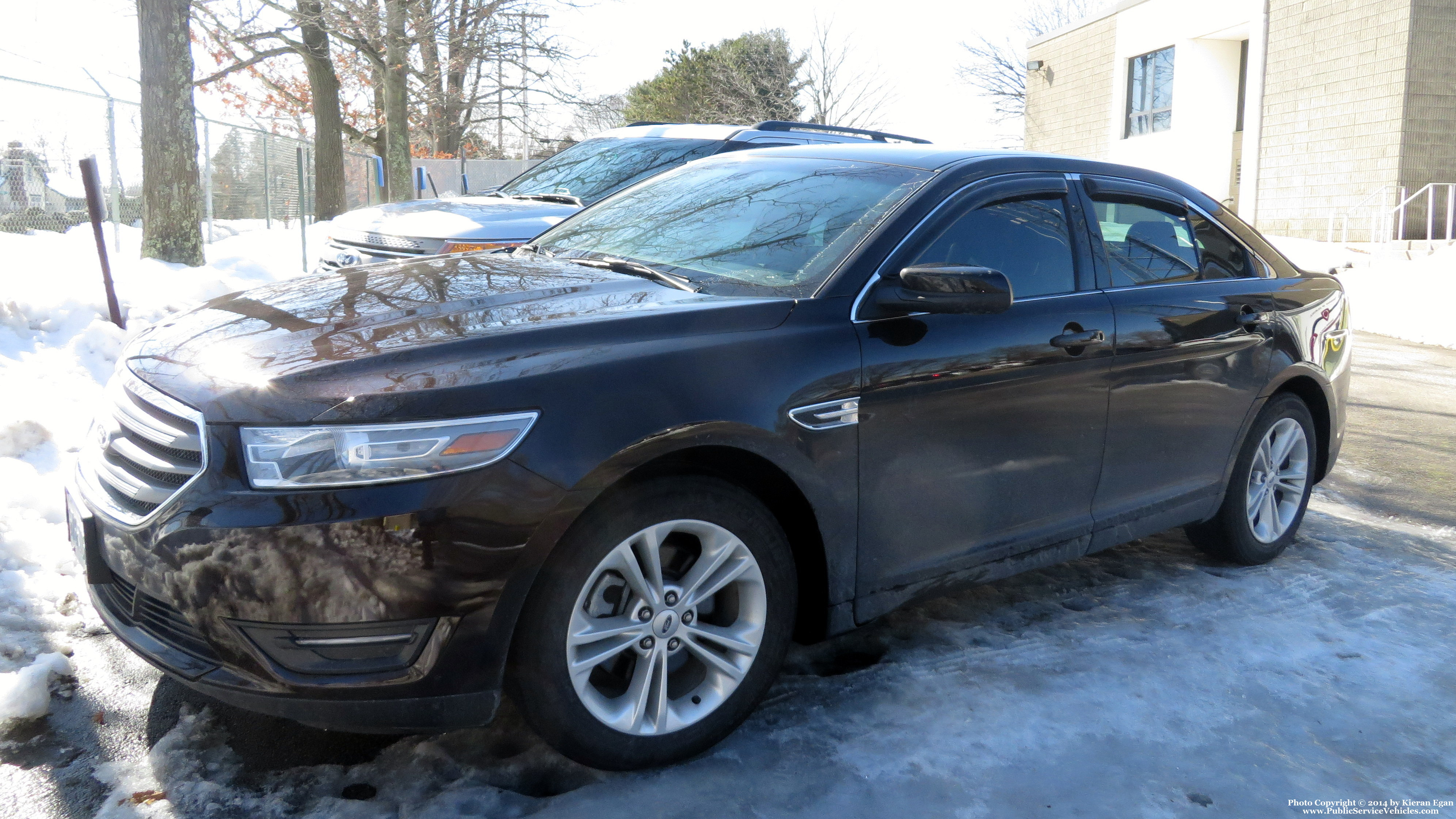 A photo  of East Providence Police
            Detective Lieutenant, a 2013 Ford Taurus             taken by Kieran Egan