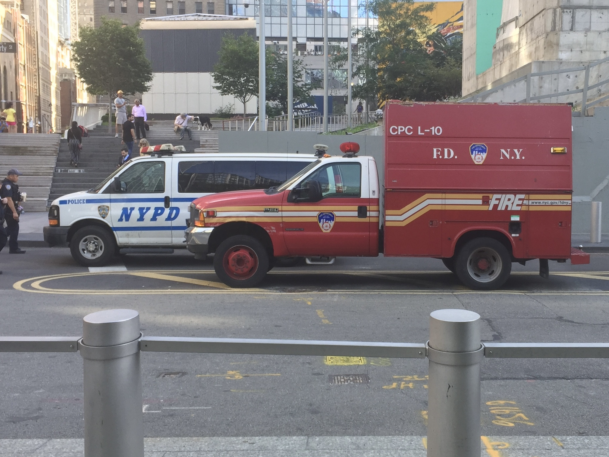 A photo  of New York Police Department
            Cruiser 8718 10, a 2010 Chevrolet Express             taken by @riemergencyvehicles