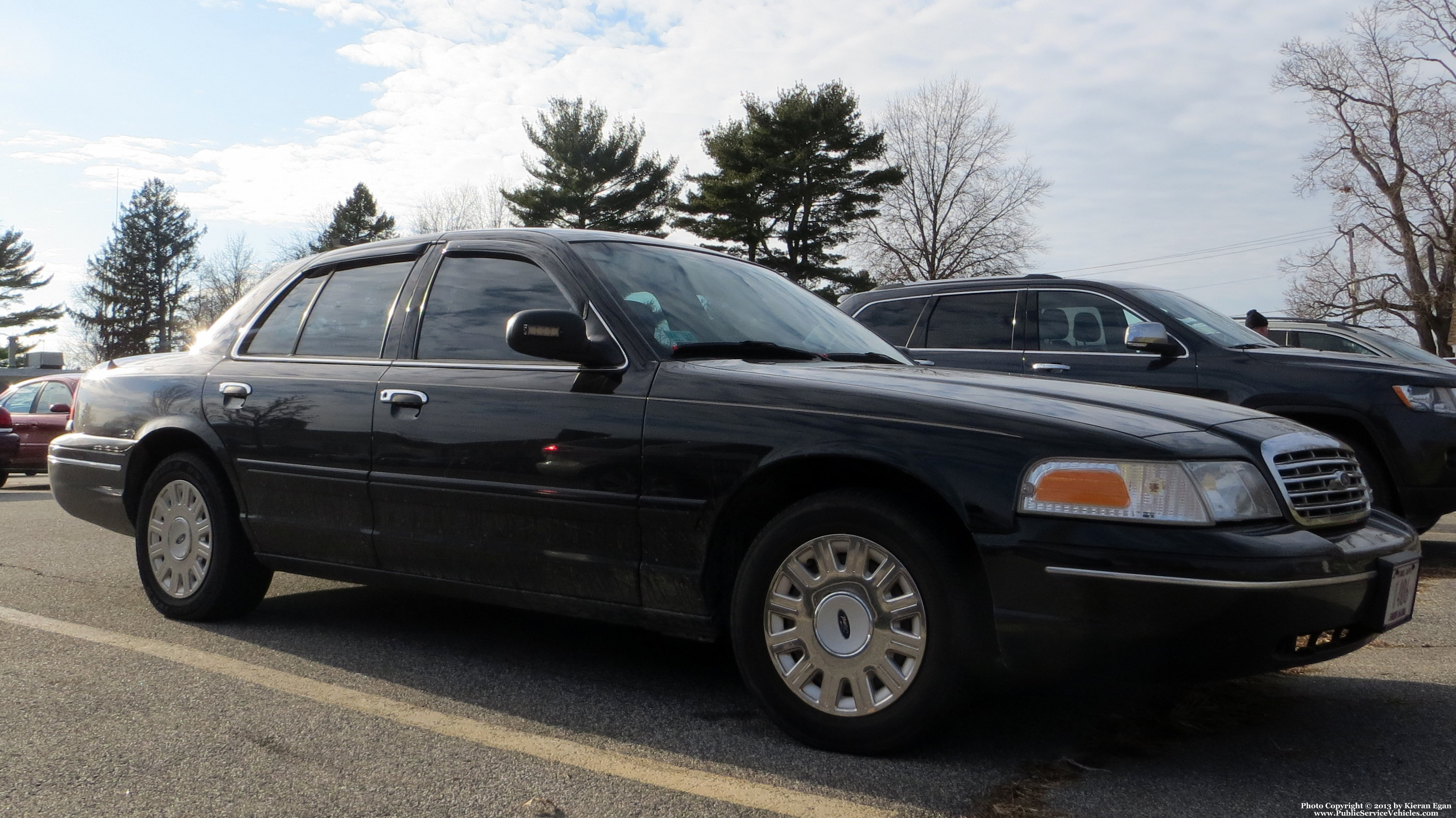 A photo  of East Providence Fire
            Car 41, a 2003-2005 Ford Crown Victoria Police Interceptor             taken by Kieran Egan