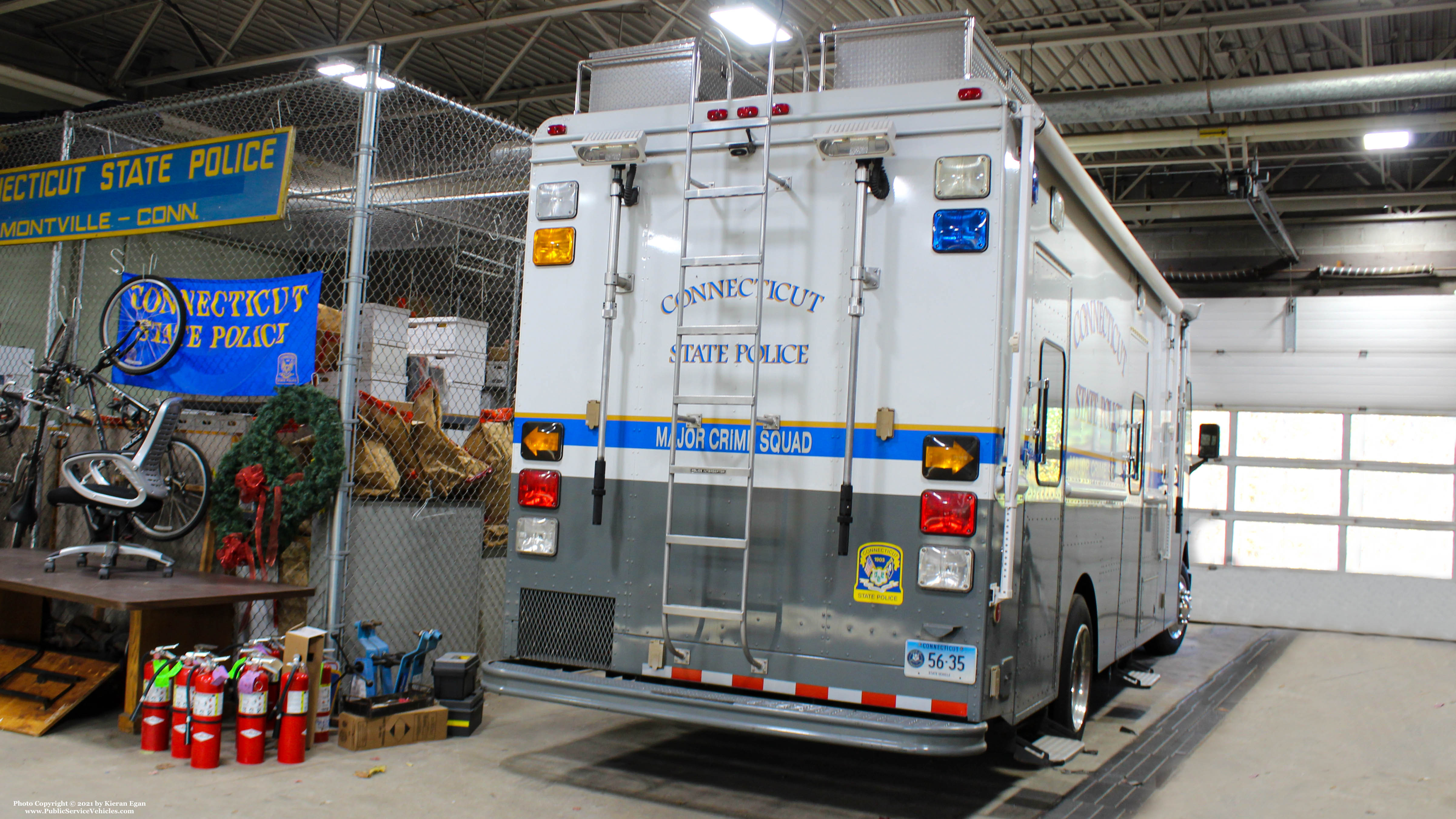 A photo  of Connecticut State Police
            Unit 56-35, a 1990-2010 LDV             taken by Kieran Egan