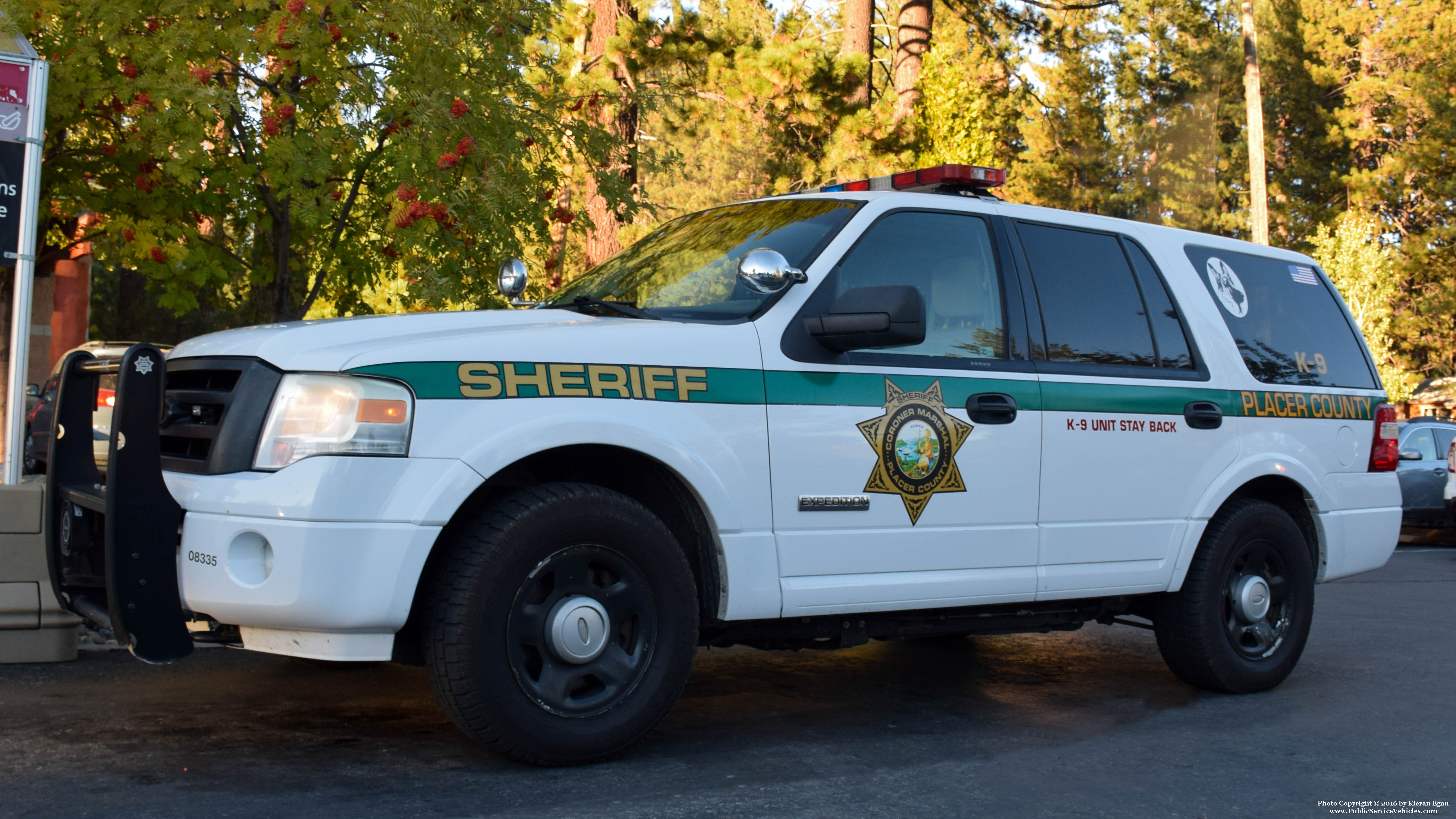 A photo  of Placer County Sheriff
            Cruiser 335, a 2008 Ford Expedition             taken by Kieran Egan