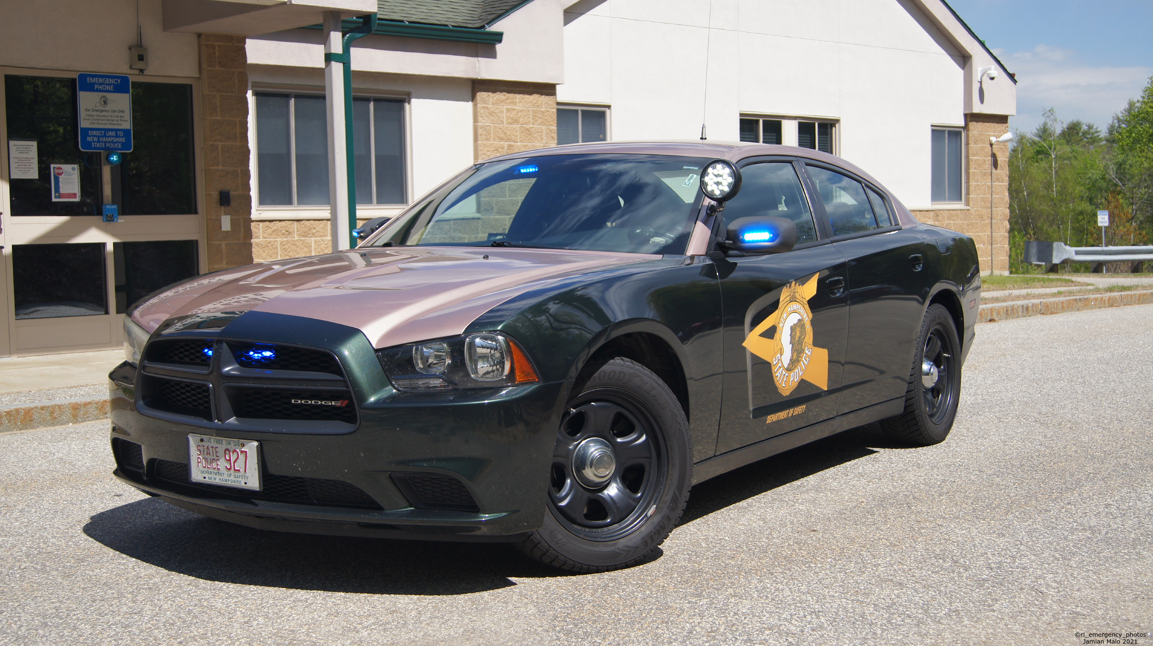 A photo  of New Hampshire State Police
            Cruiser 927, a 2011-2014 Dodge Charger             taken by Jamian Malo