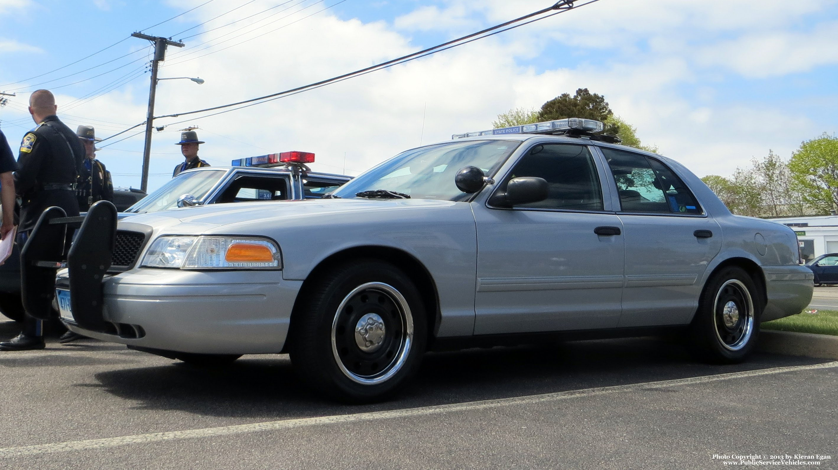 A photo  of Connecticut State Police
            Cruiser 471, a 2011 Ford Crown Victoria Police Interceptor             taken by Kieran Egan