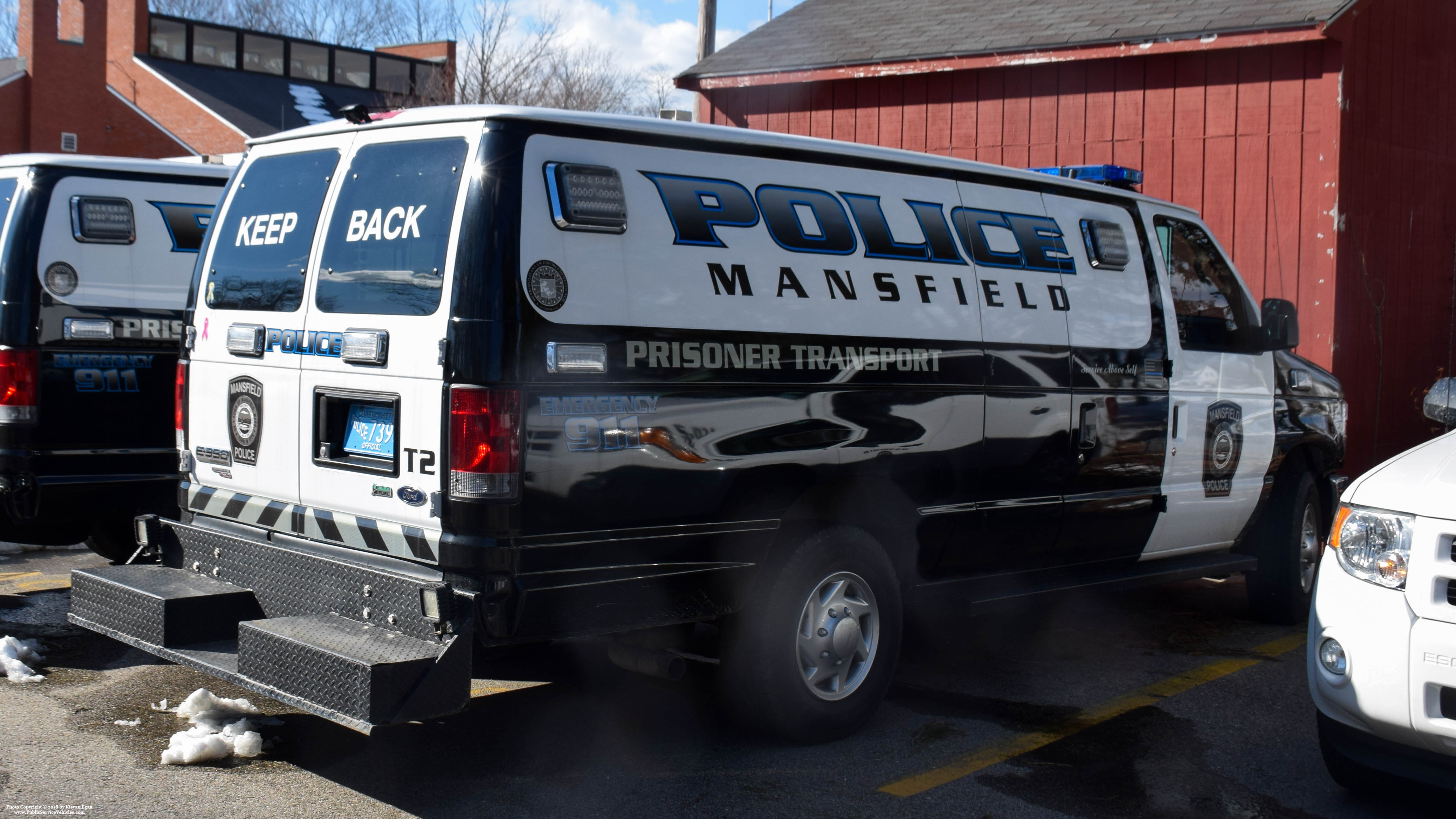 A photo  of Mansfield Police
            Transport 2, a 2011 Ford E-350             taken by Kieran Egan