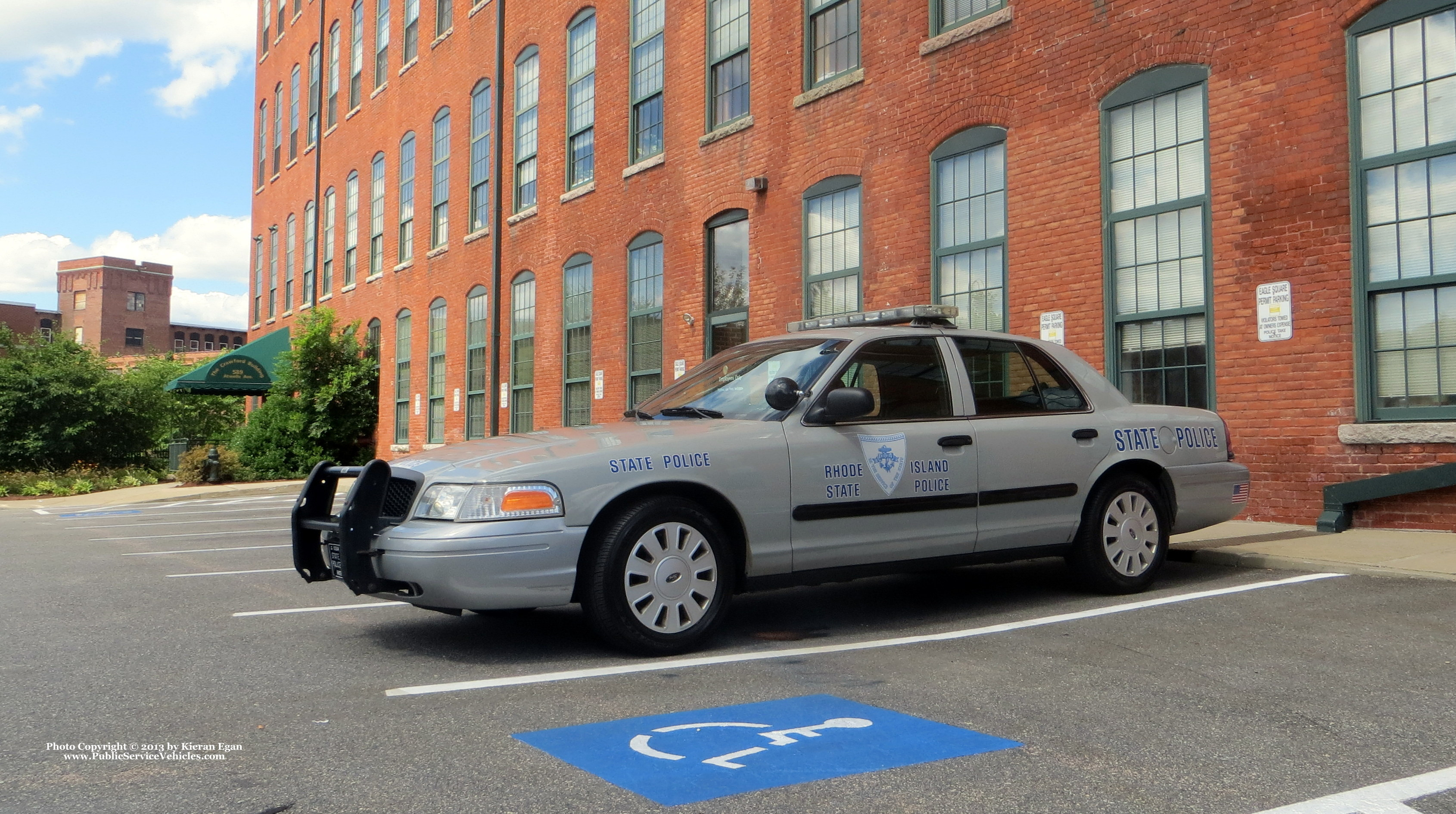 A photo  of Rhode Island State Police
            Cruiser 251, a 2006-2008 Ford Crown Victoria Police Interceptor             taken by Kieran Egan