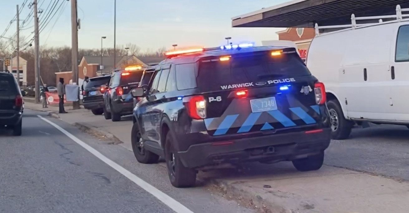 A photo  of Warwick Police
            Cruiser P-6, a 2021 Ford Police Interceptor Utility             taken by @riemergencyvehicles