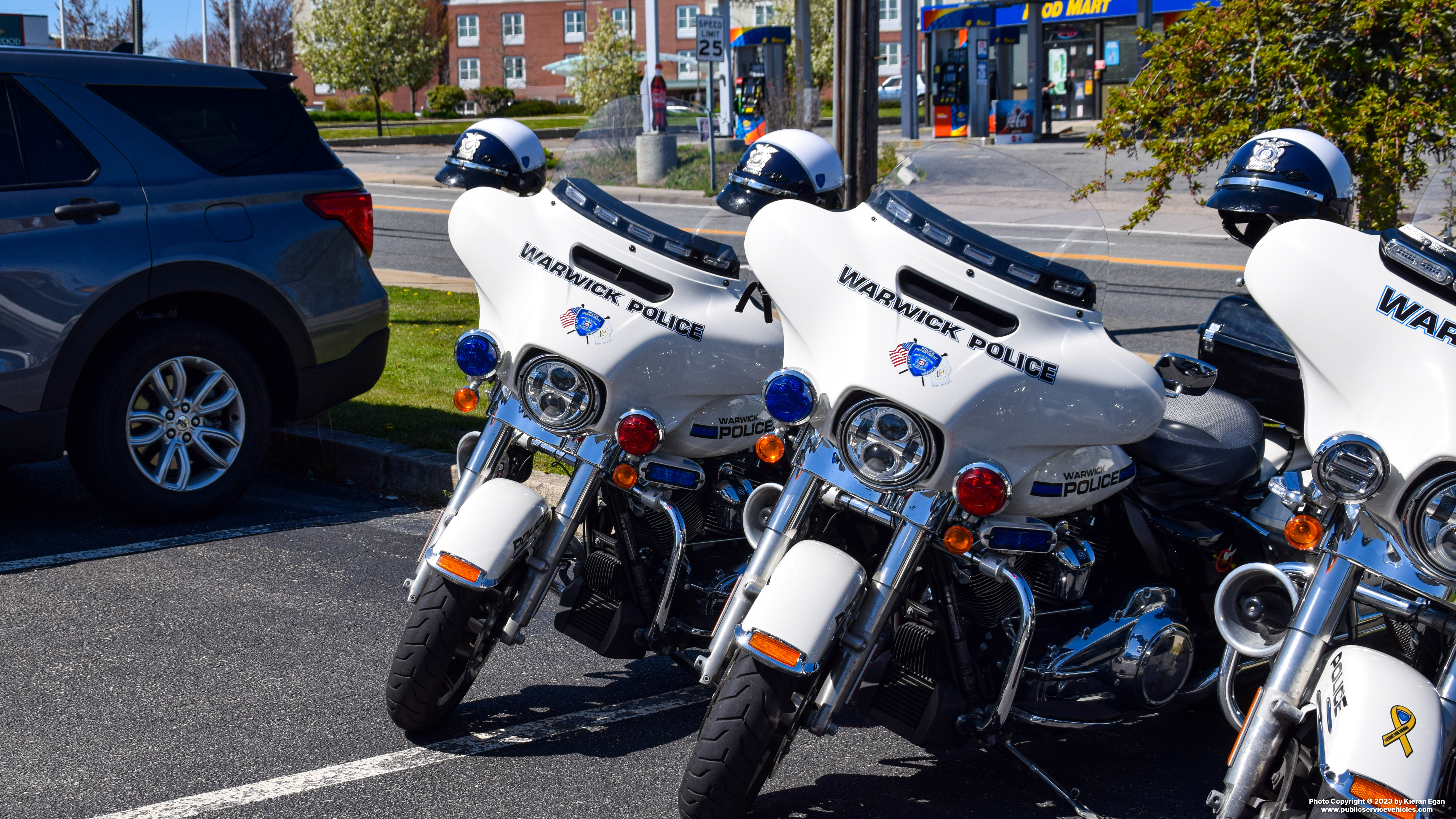 A photo  of Warwick Police
            Motorcycle 8, a 2020-2022 Harley-Davidson Electra Glide             taken by Kieran Egan