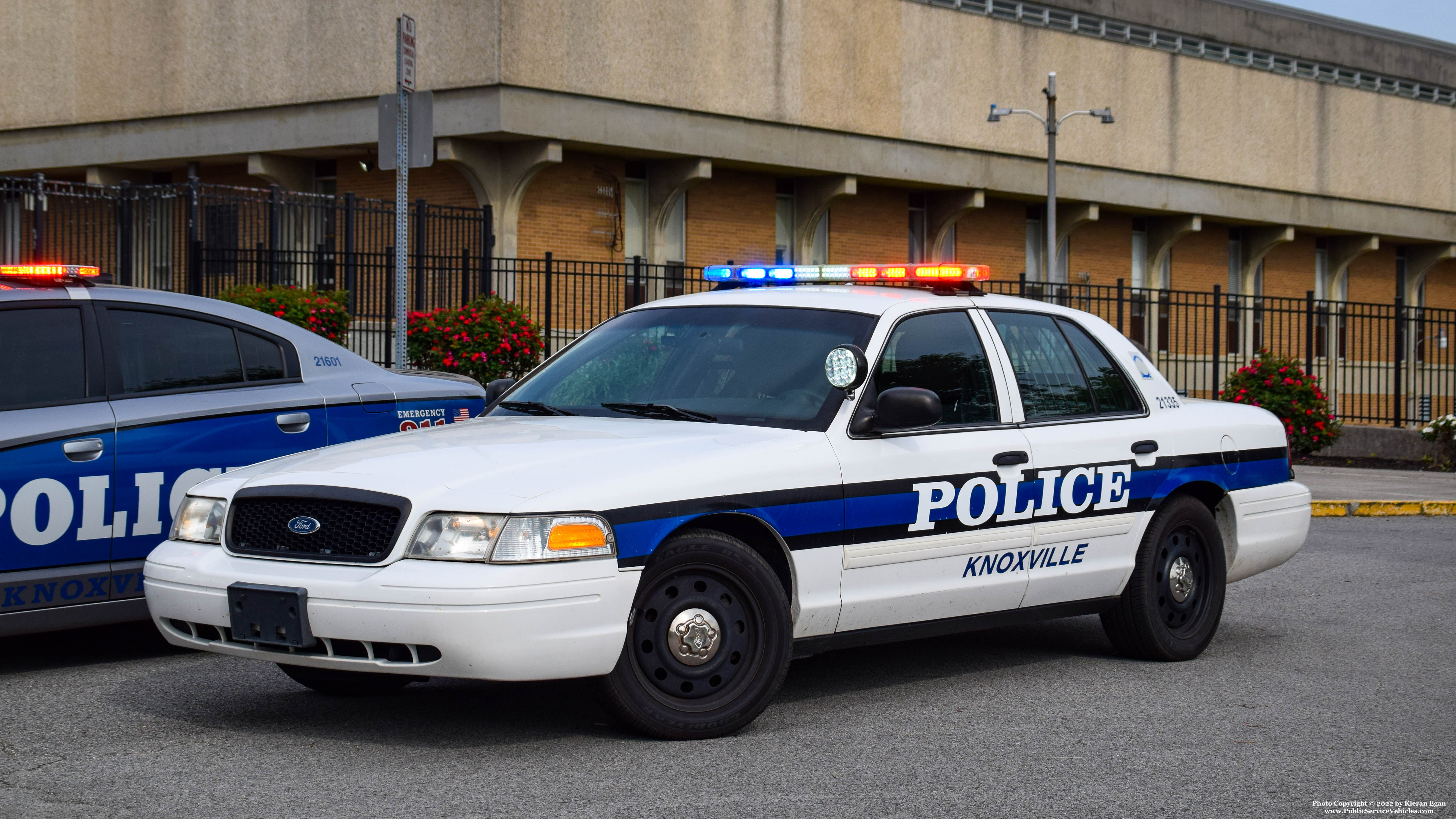 A photo  of Knoxville Police
            Cruiser 21335, a 2009-2011 Ford Crown Victoria Police Interceptor             taken by Kieran Egan