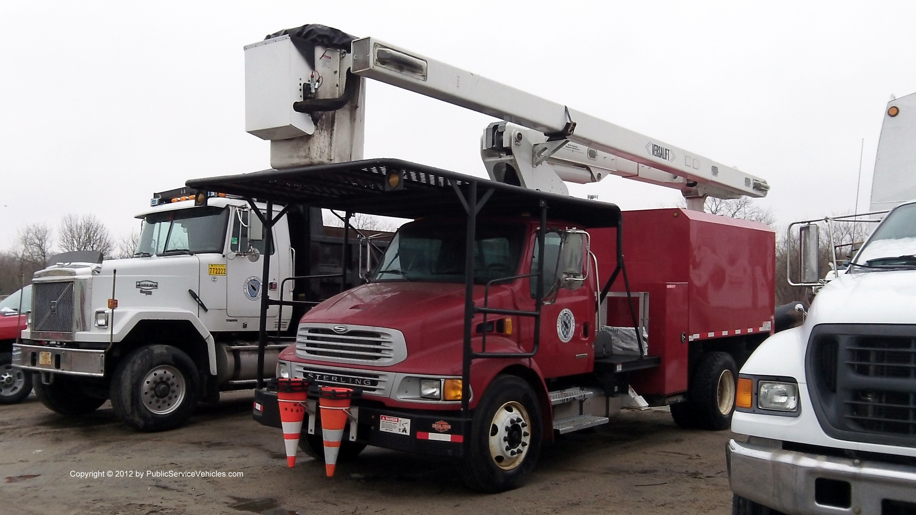 A photo  of Warren Public Works
            Truck 4115, a 2001-2009 Sterling             taken by Kieran Egan