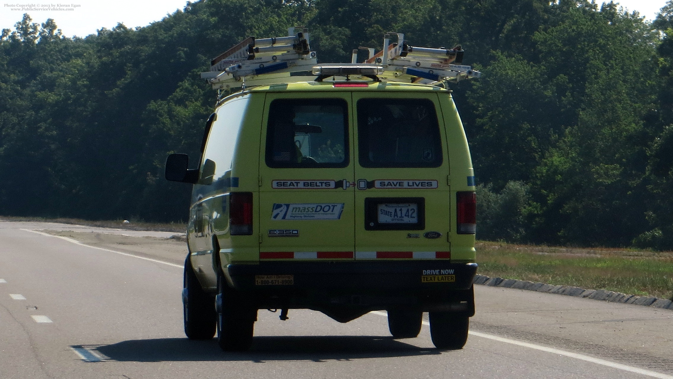 A photo  of Massachusetts Department of Transportation
            Van A142, a 2009 Ford E-350             taken by Kieran Egan