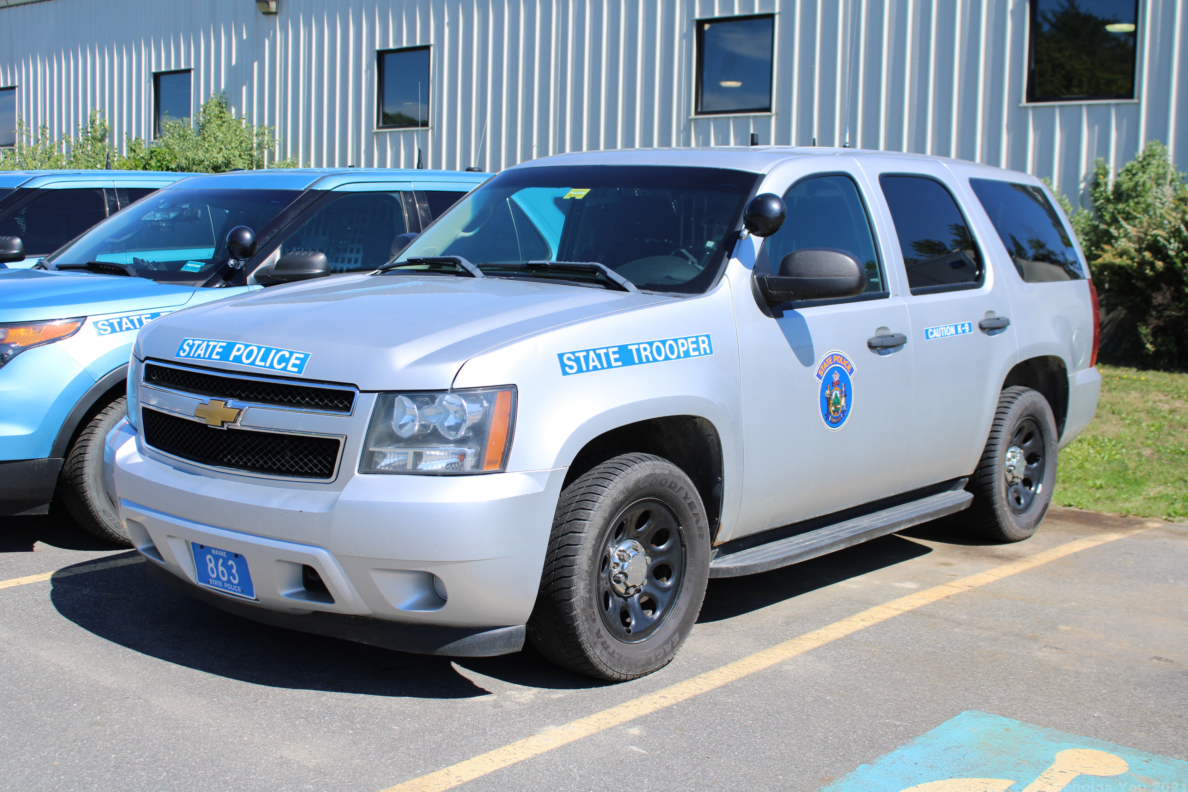 A photo  of Maine State Police
            Cruiser 863, a 2007-2014 Chevrolet Tahoe             taken by Nicholas You