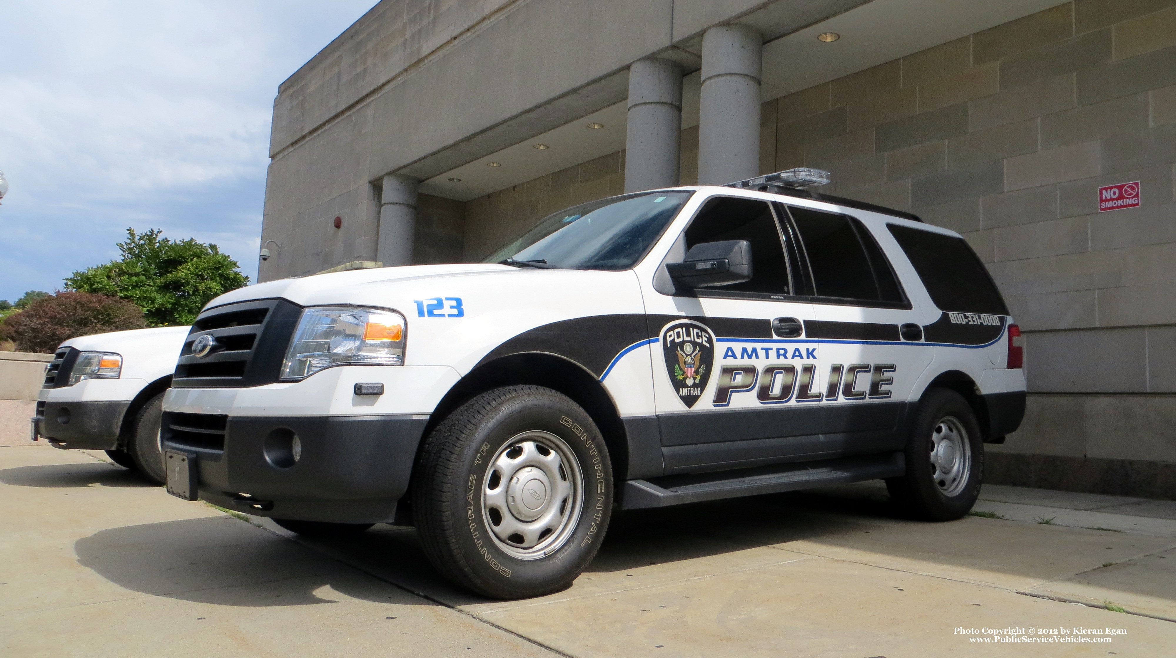 A photo  of Amtrak Police
            Cruiser 123, a 2007-2012 Ford Expedition             taken by Kieran Egan