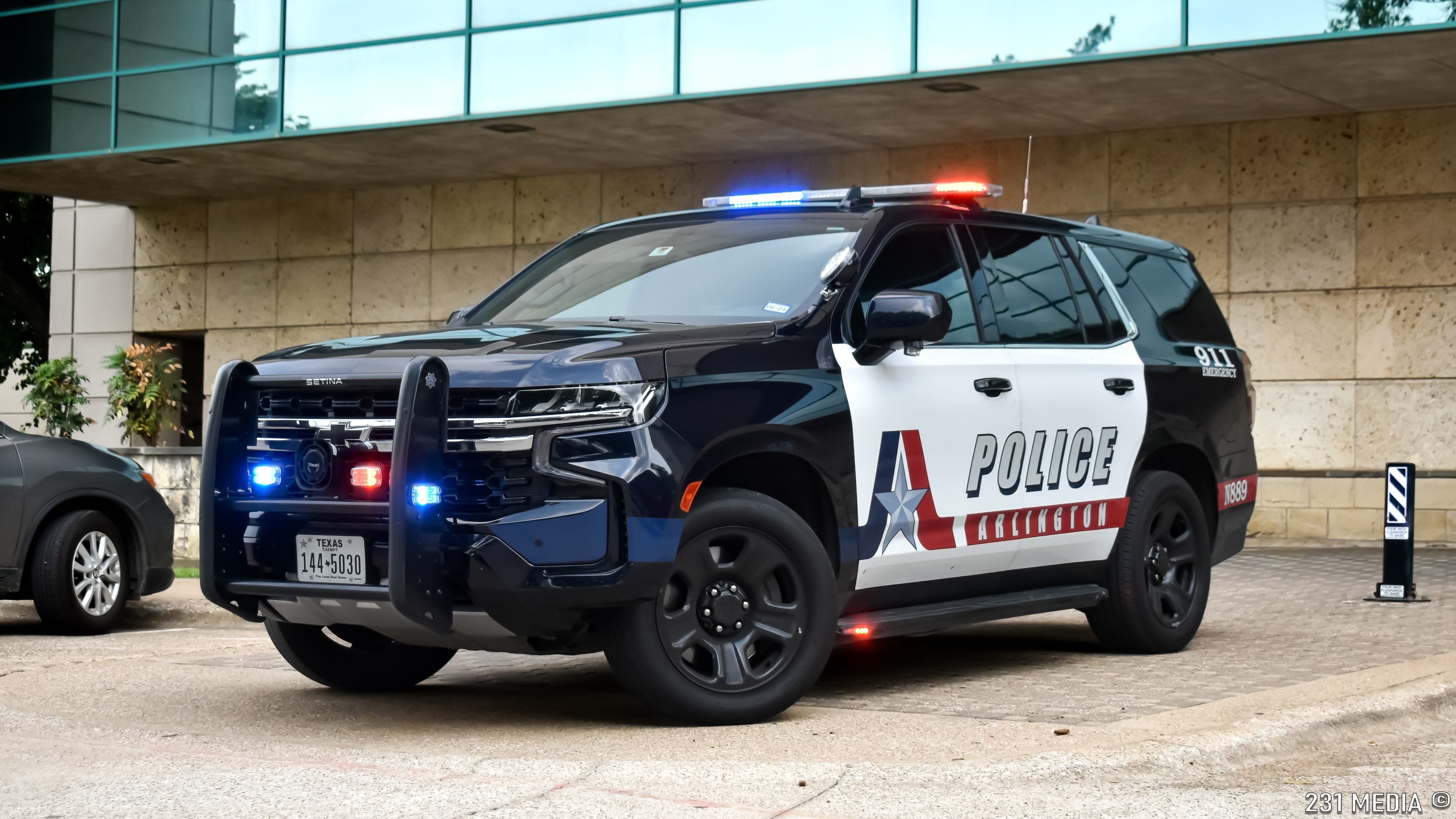 A photo  of Arlington Police
            Cruiser N889, a 2021-2023 Chevrolet Tahoe             taken by Luke Tougas