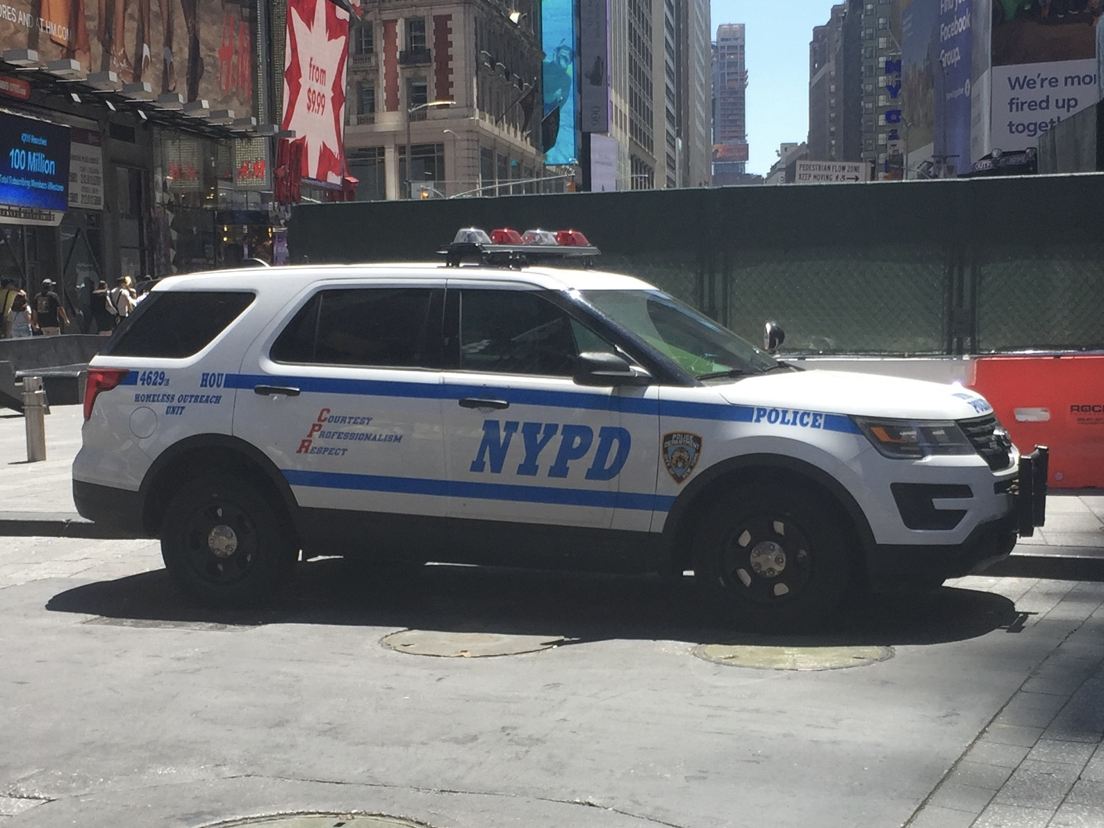 A photo  of New York Police Department
            Cruiser 4629, a 2016-2019 Ford Police Interceptor Utility             taken by @riemergencyvehicles