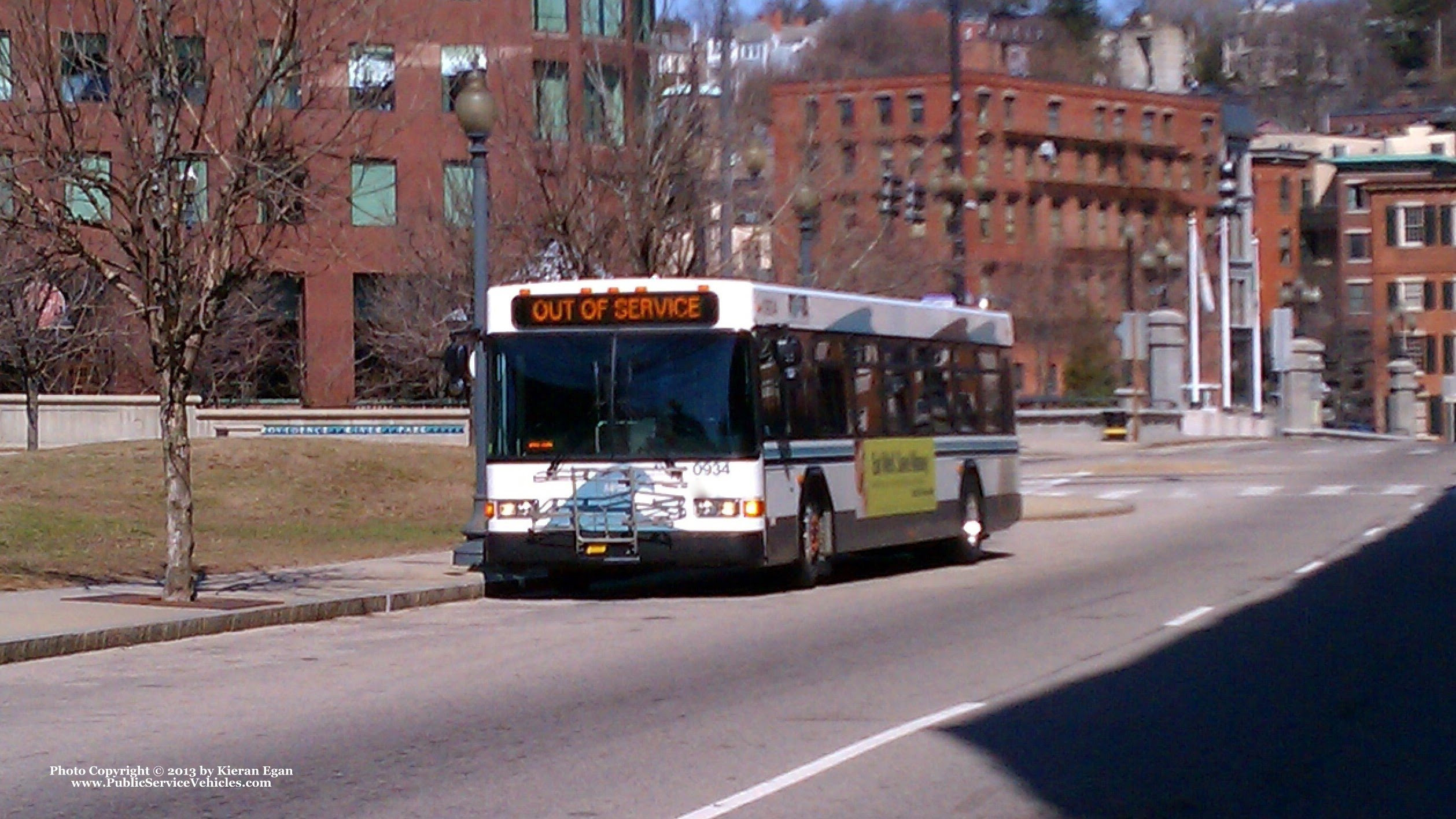 A photo  of Rhode Island Public Transit Authority
            Bus 0934, a 2009 Gillig Low Floor             taken by Kieran Egan