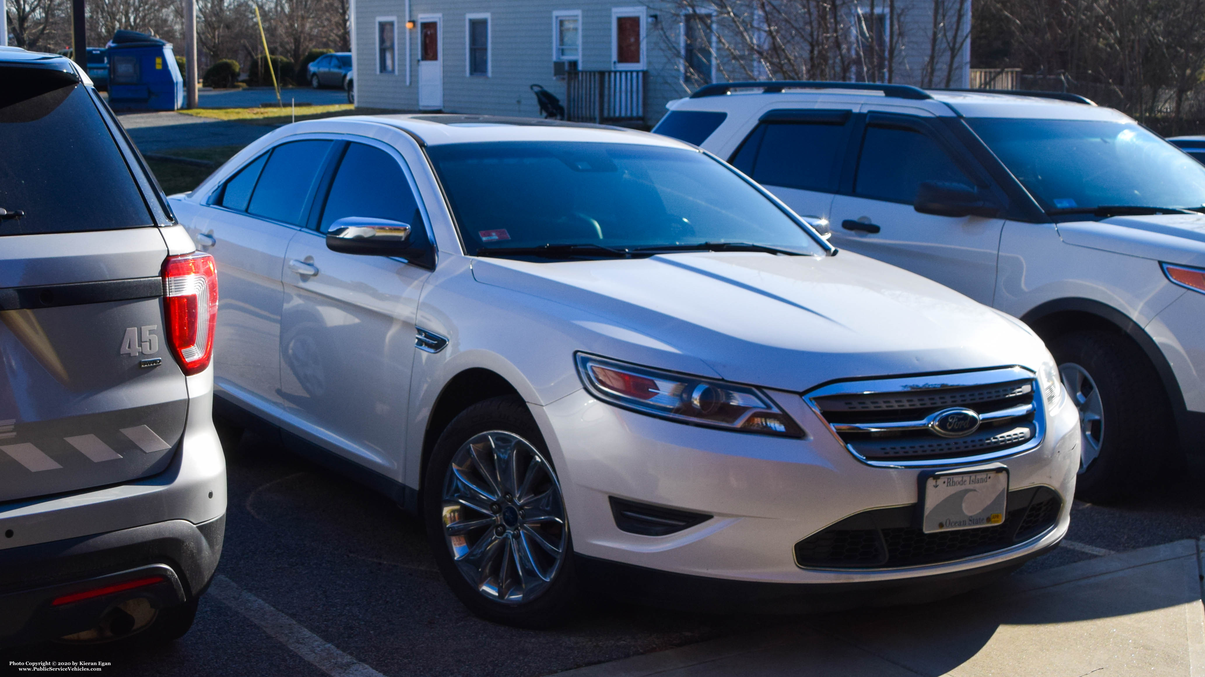 A photo  of East Greenwich Police
            Unmarked Unit, a 2010-2012 Ford Taurus/2010-2012 Ford Taurus             taken by Kieran Egan