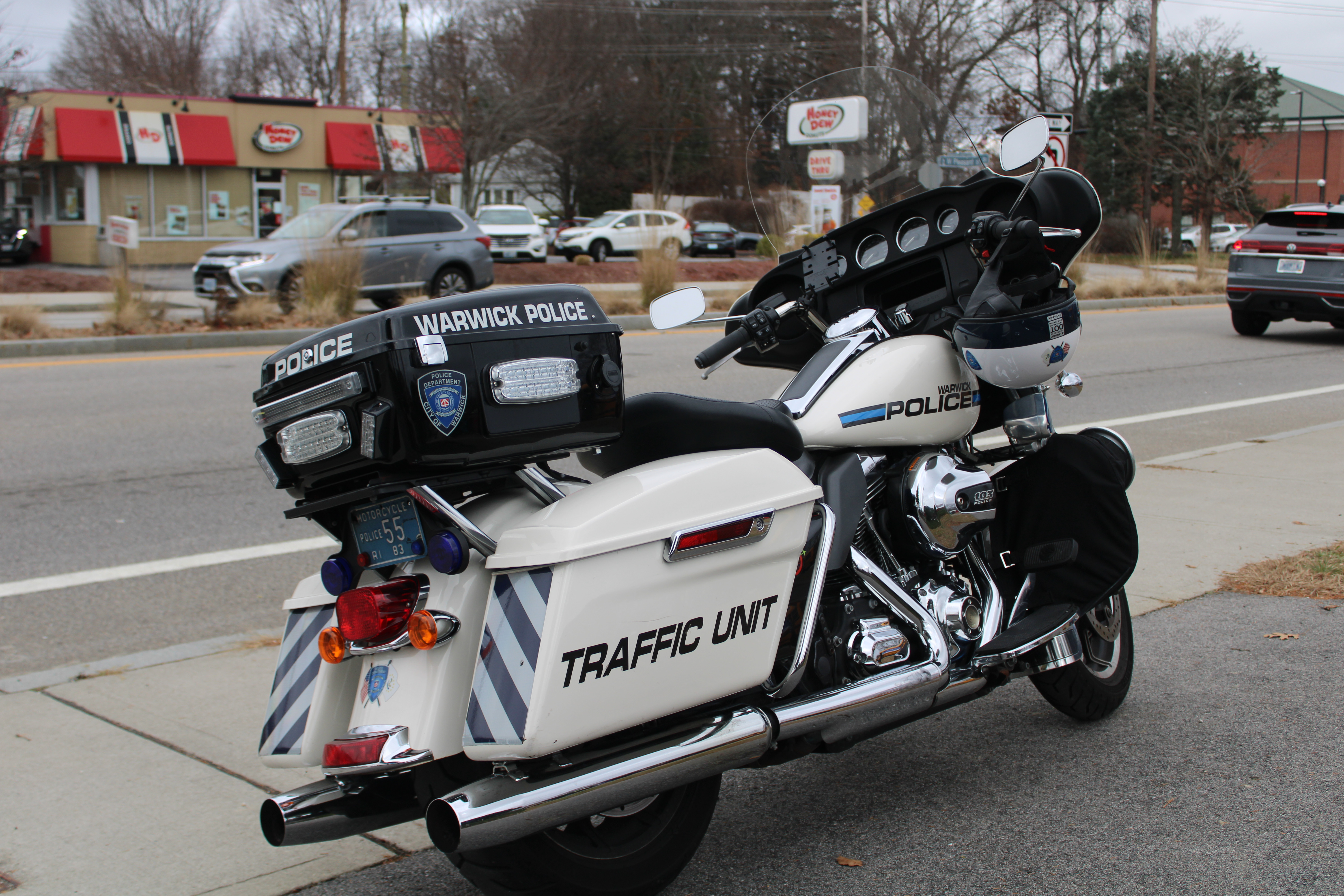 A photo  of Warwick Police
            Motorcycle 2, a 2010-2015 Harley-Davidson Electra Glide             taken by @riemergencyvehicles