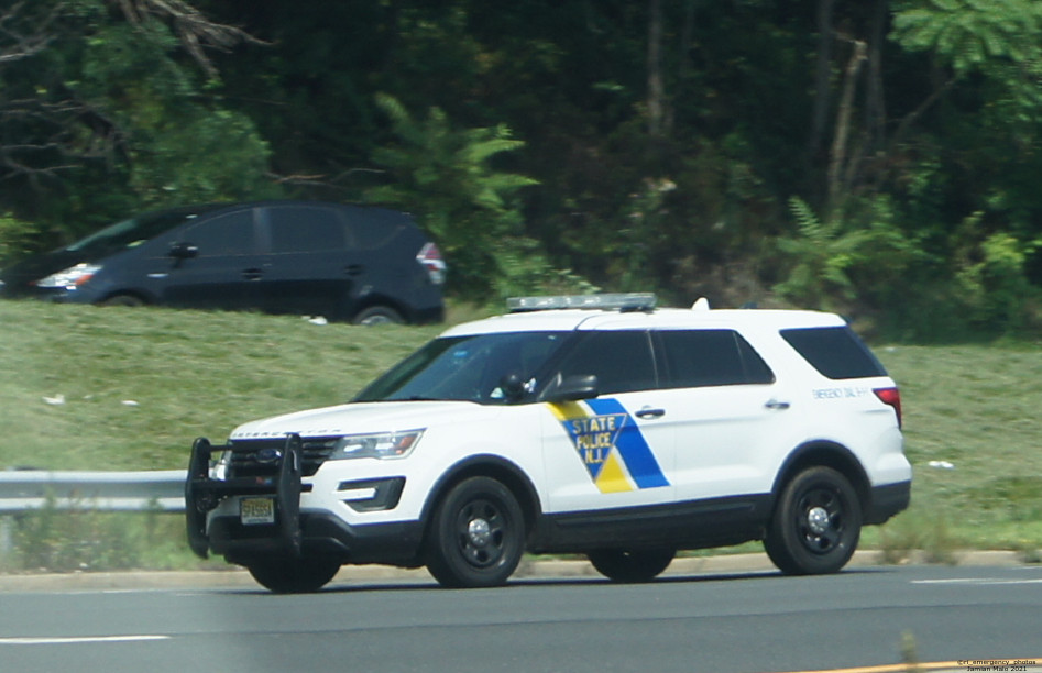 A photo  of New Jersey State Police
            Cruiser 565, a 2016-2019 Ford Police Interceptor Utility             taken by Jamian Malo