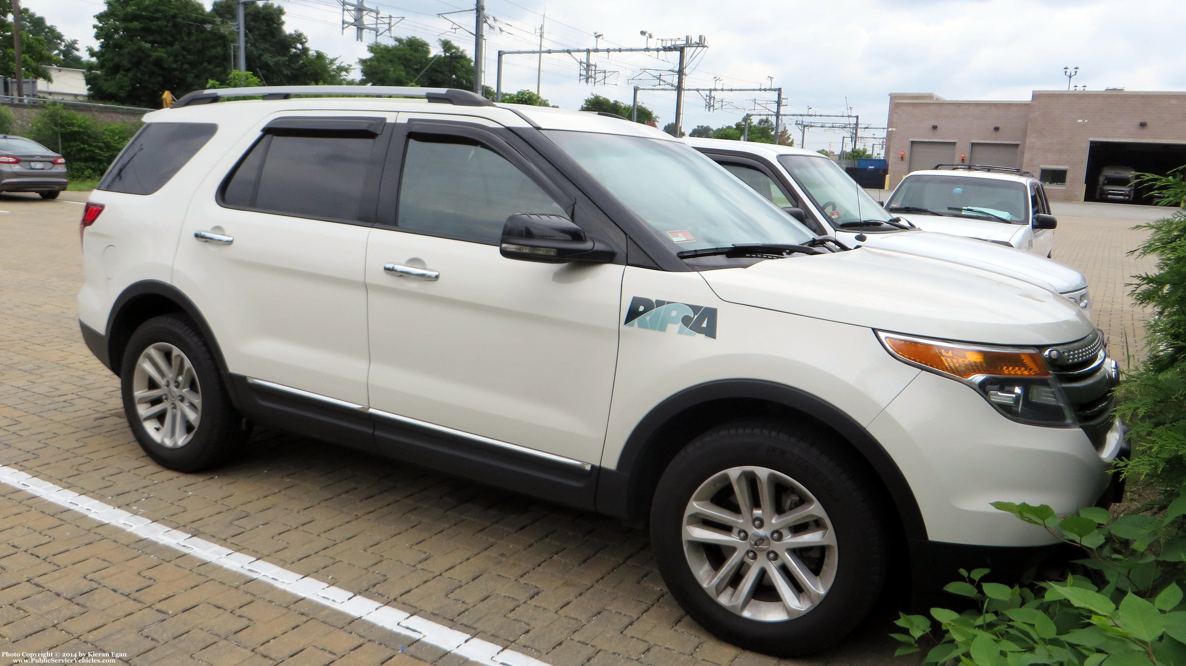 A photo  of Rhode Island Public Transit Authority
            Car 41111, a 2011 Ford Explorer             taken by Kieran Egan