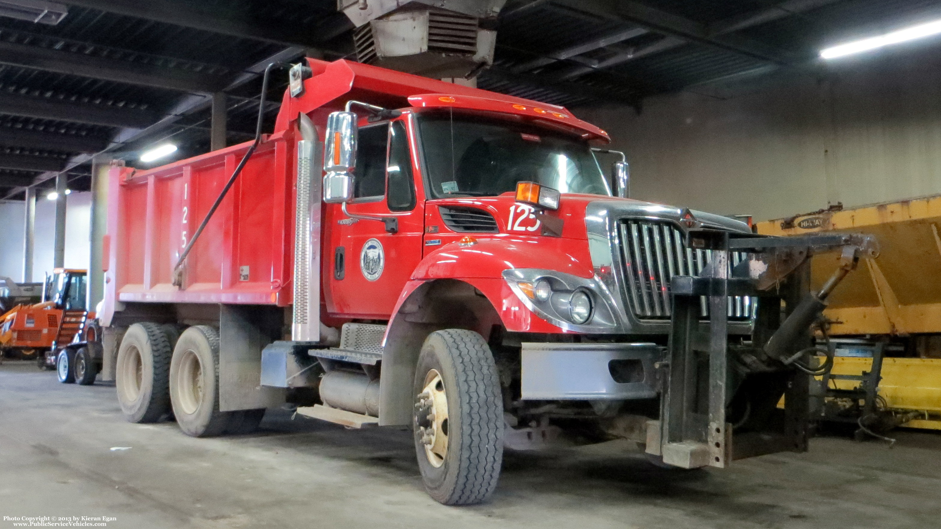 A photo  of Providence Highway Division
            Truck 125, a 2008-2013 International WorkStar             taken by Kieran Egan